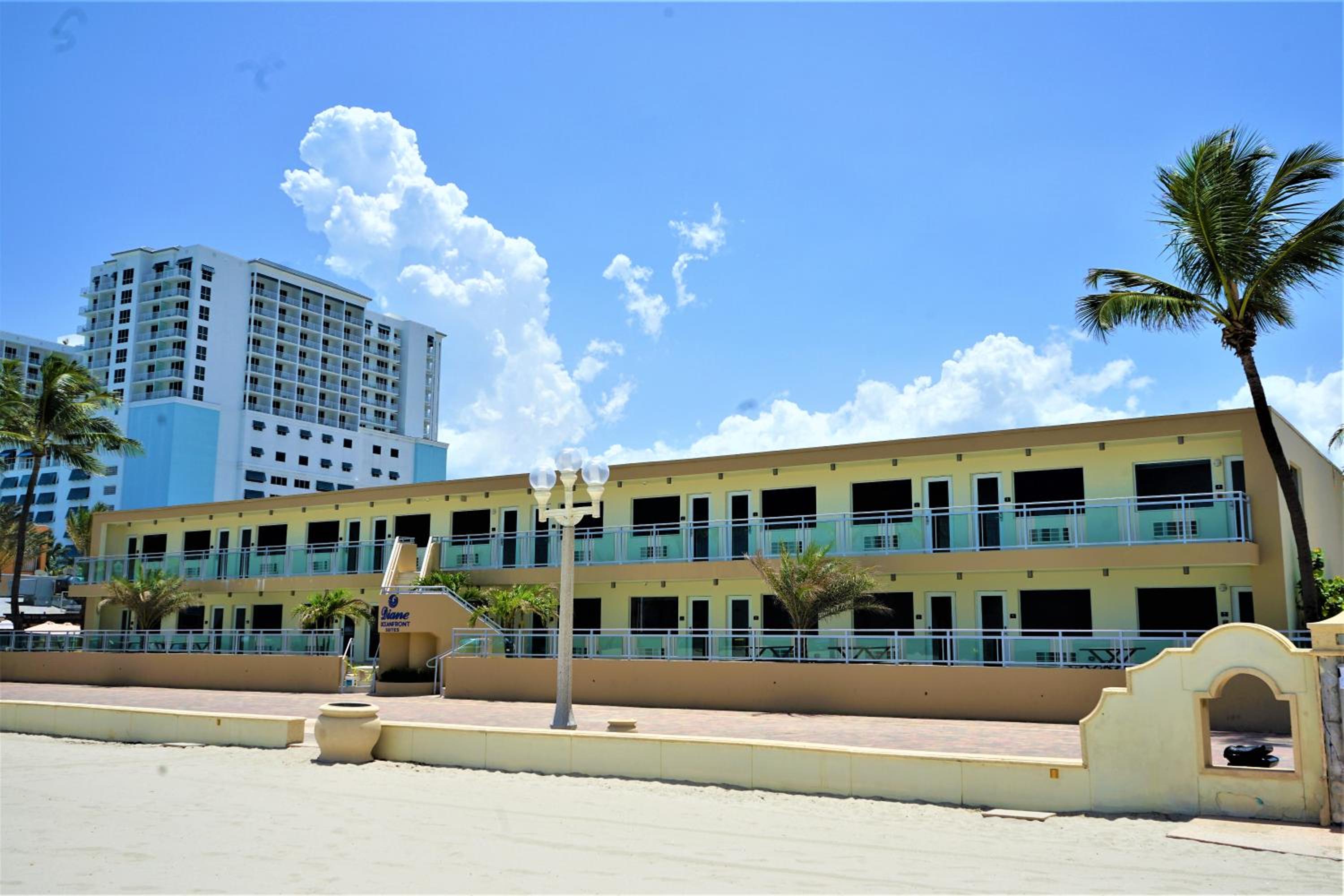 Diane Oceanfront Suites - Image 3