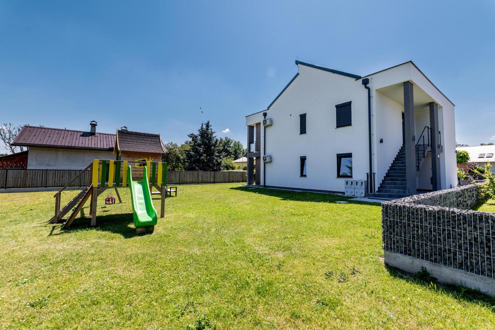 Apartmaji BANONIA