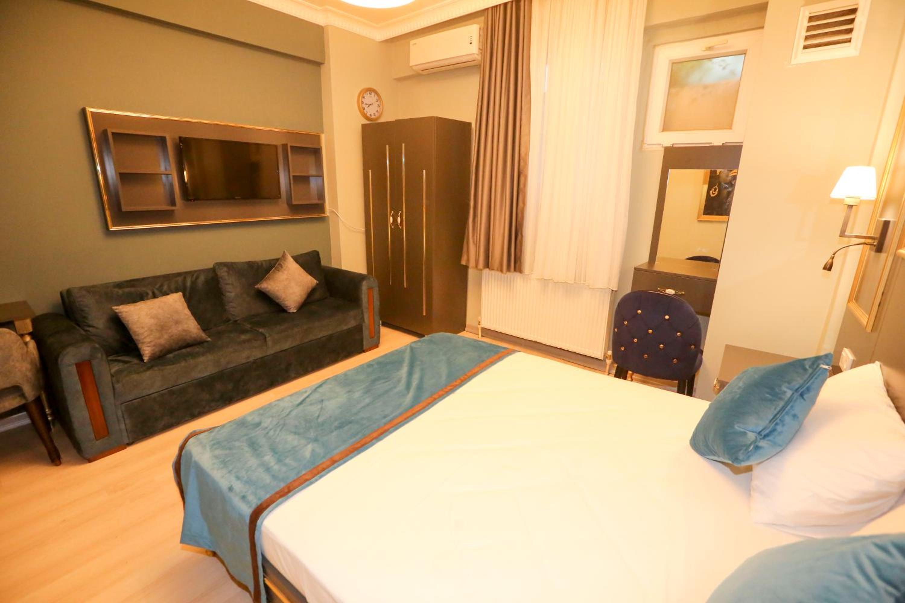 Grand Moon Hotel Suites - Image 7