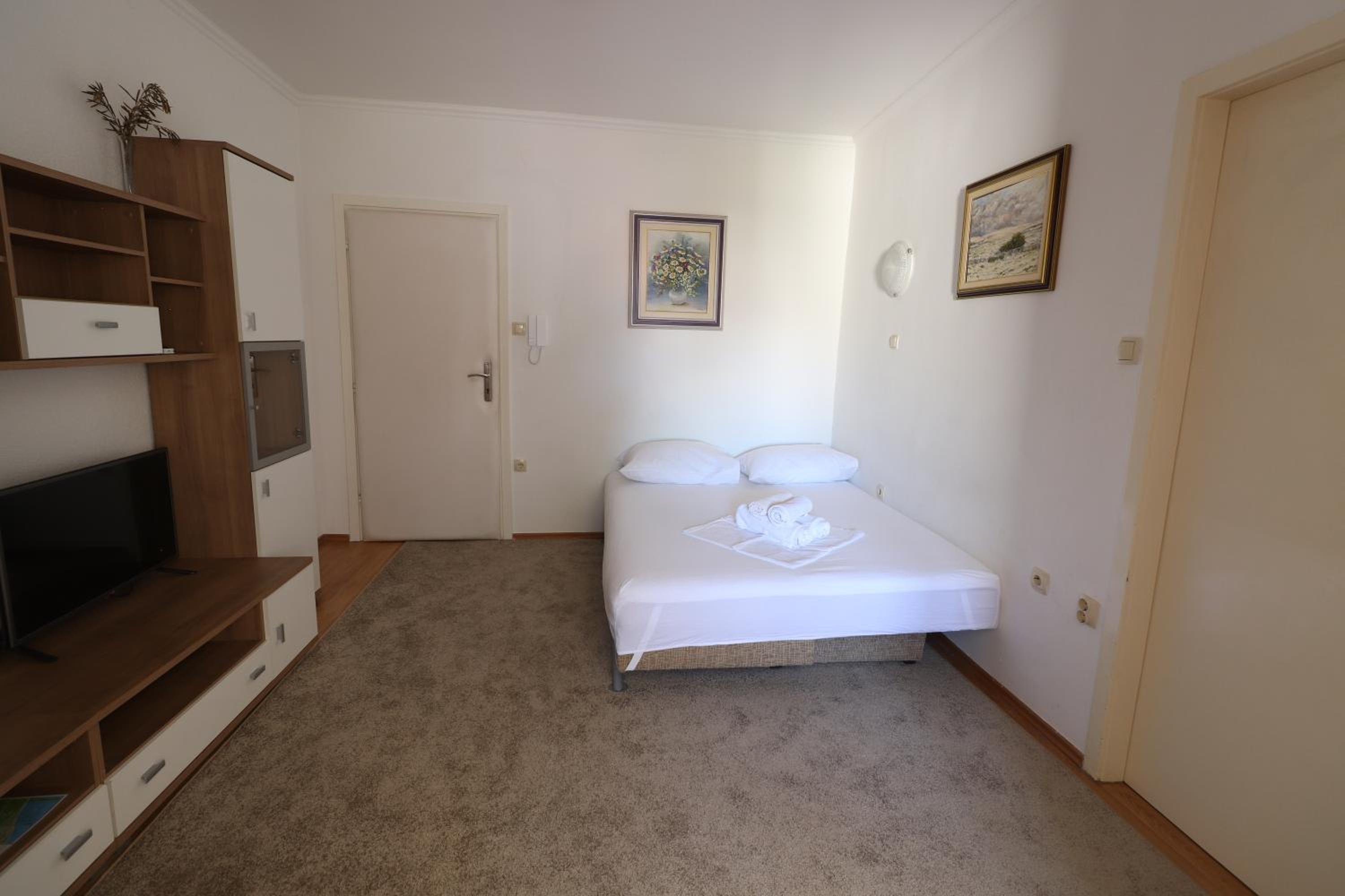 Apartment Dony - Tičić