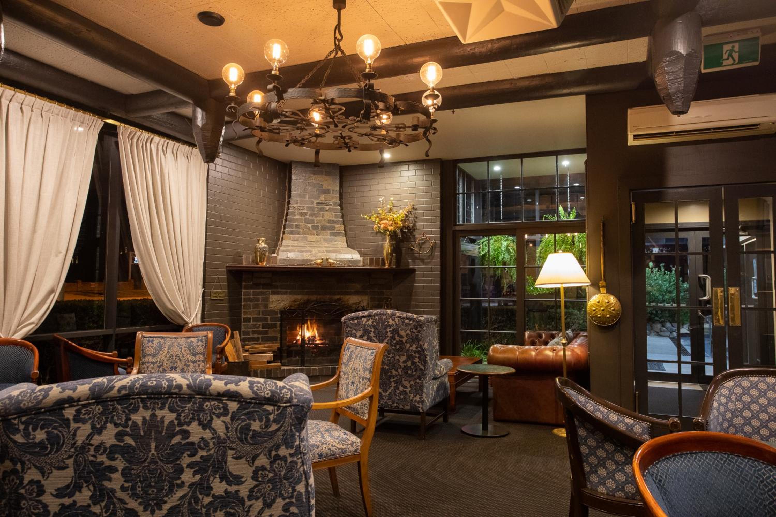 New England Motor Lodge