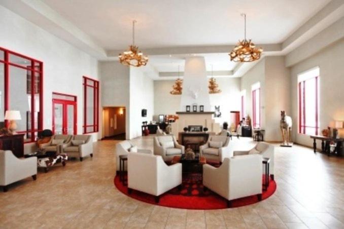 Holiday Inn Express  Suites - Olathe North, an IHG Hotel - Property Image 2