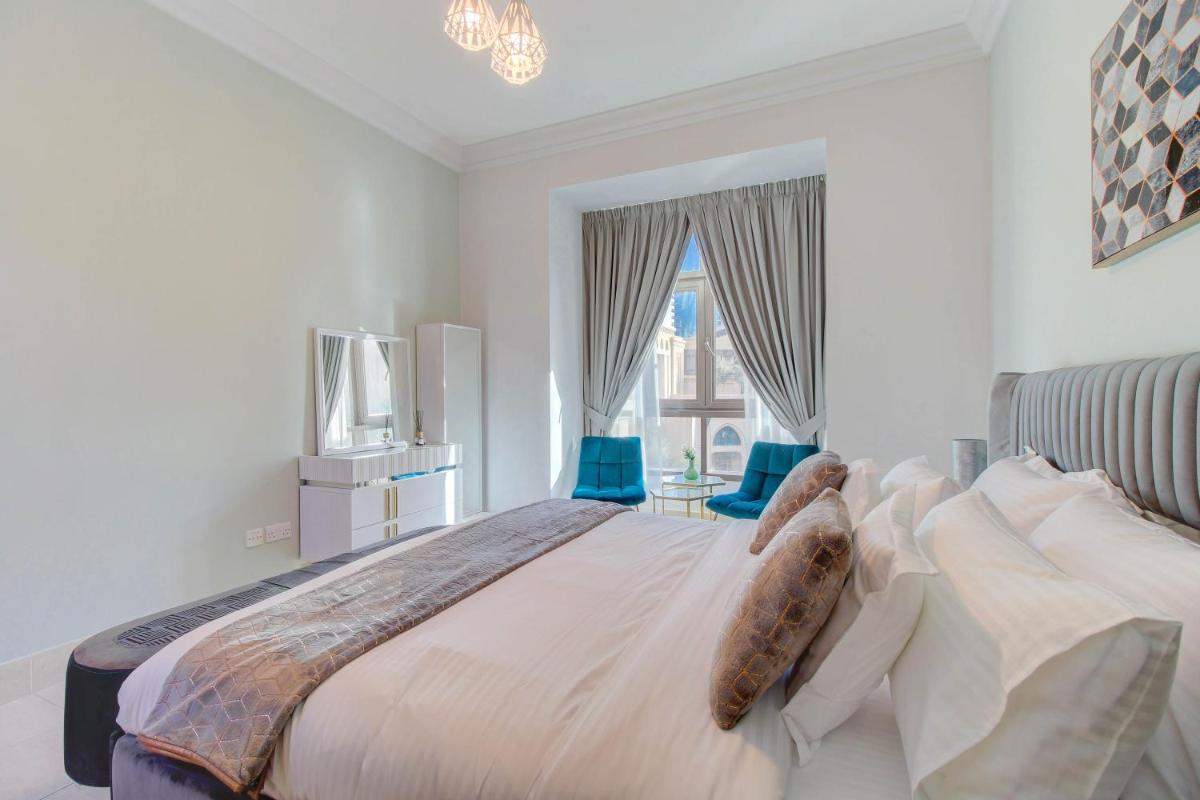 Durrani Homes - Souk Al Bahar Luxury Living with Burj & Fountain Views