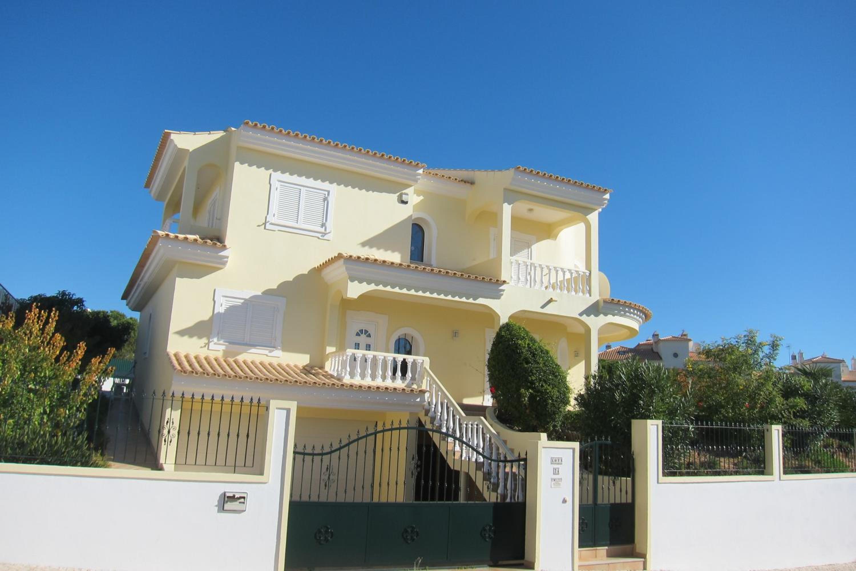 Heated Pool 6 Bedroom Private Villa in Center of Olhos de Água view 5