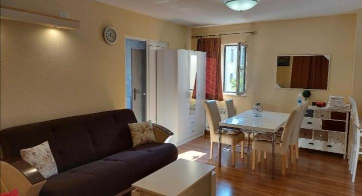 Lilian Apartments view 2