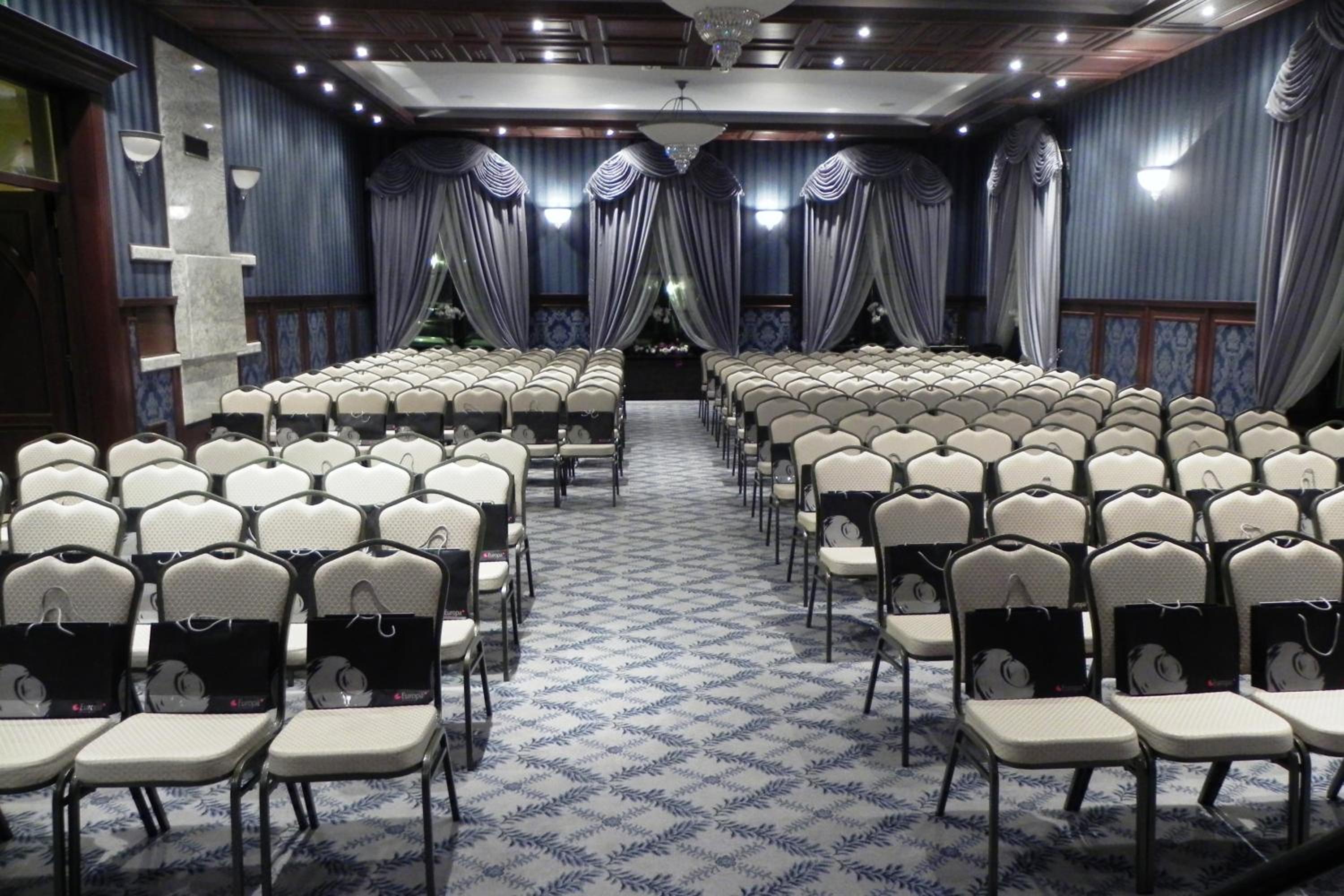 meeting & event spaces