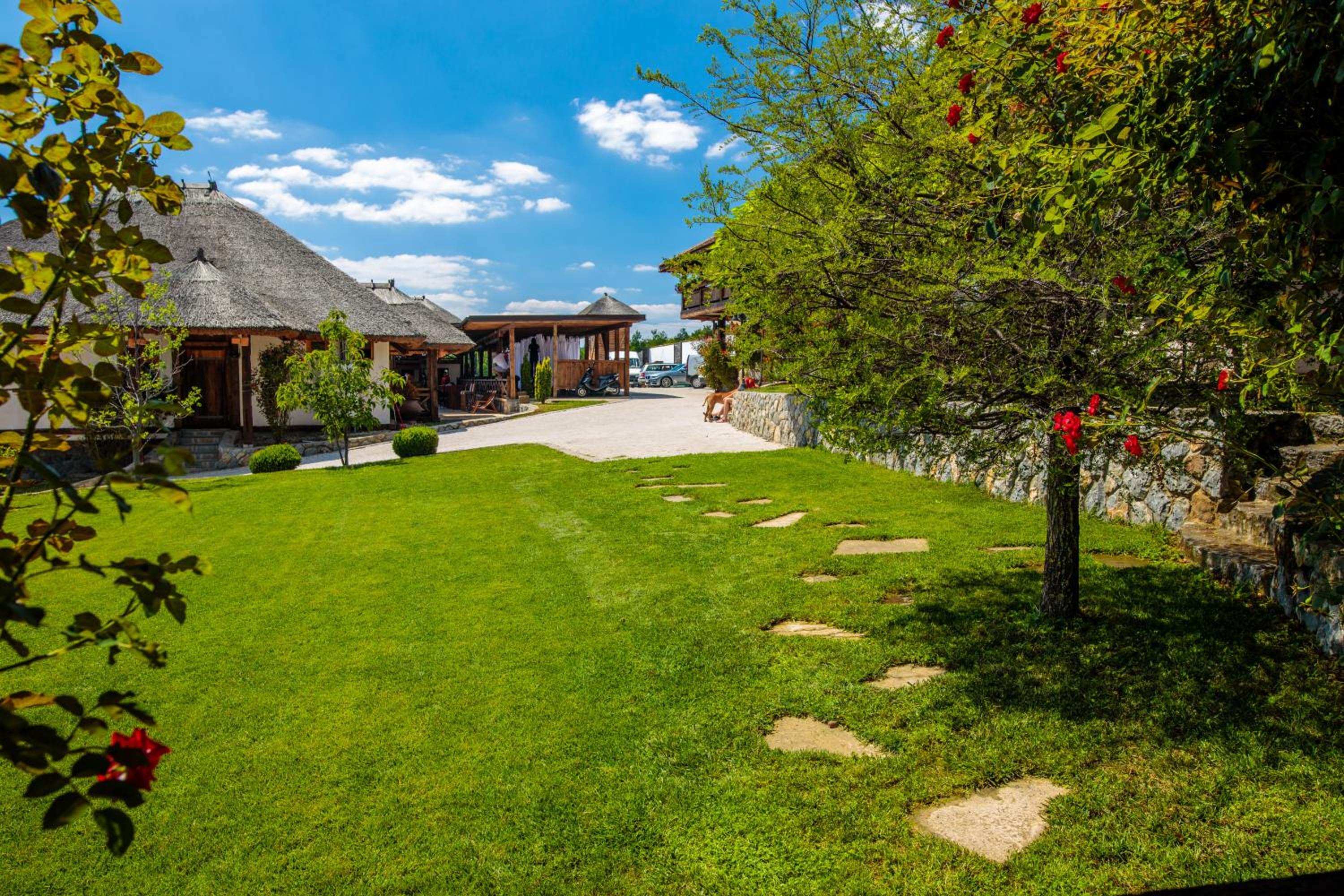 Woodland Resort