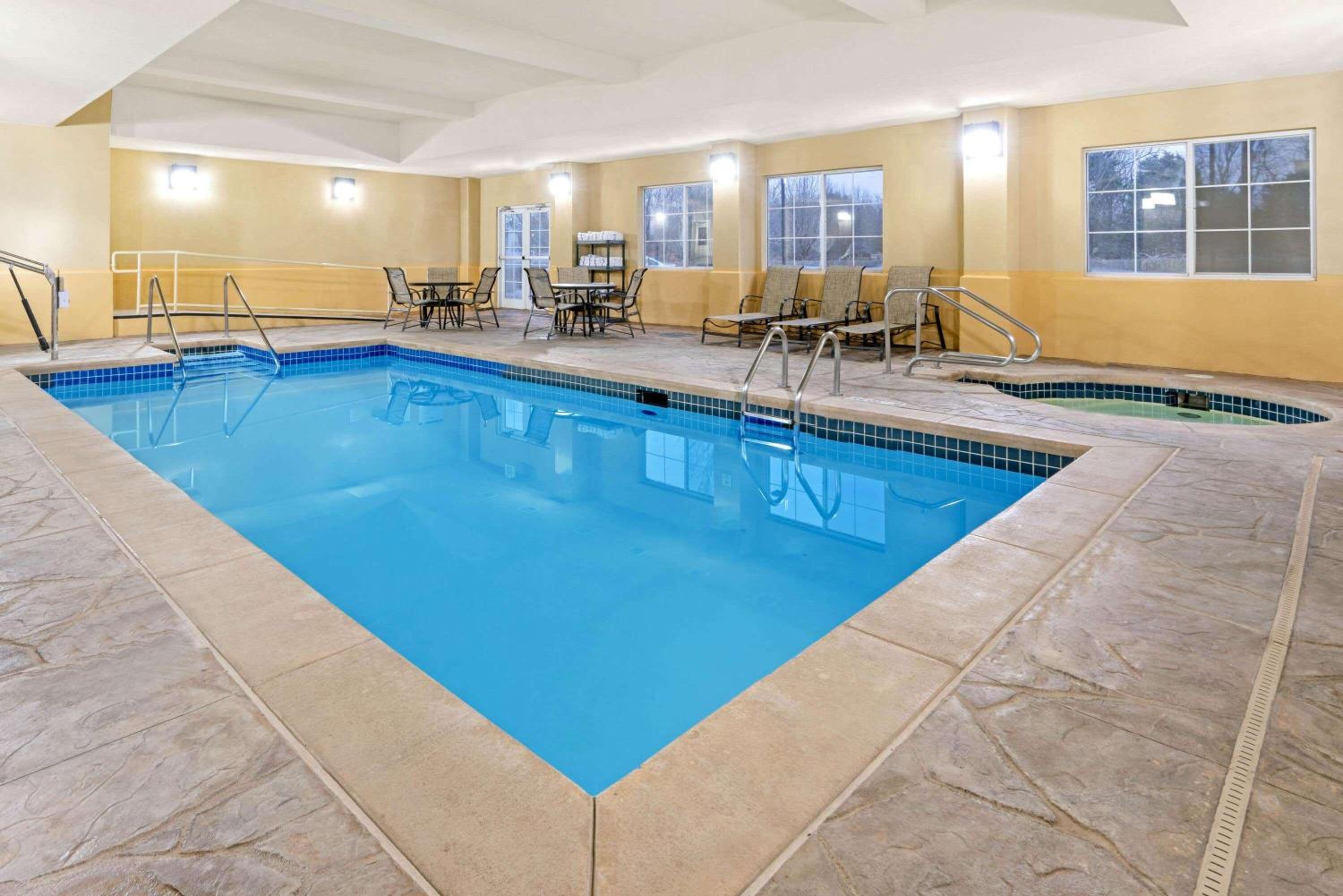Stillwater Vacations - La Quinta by Wyndham Stillwater -University Area - Property Image 10