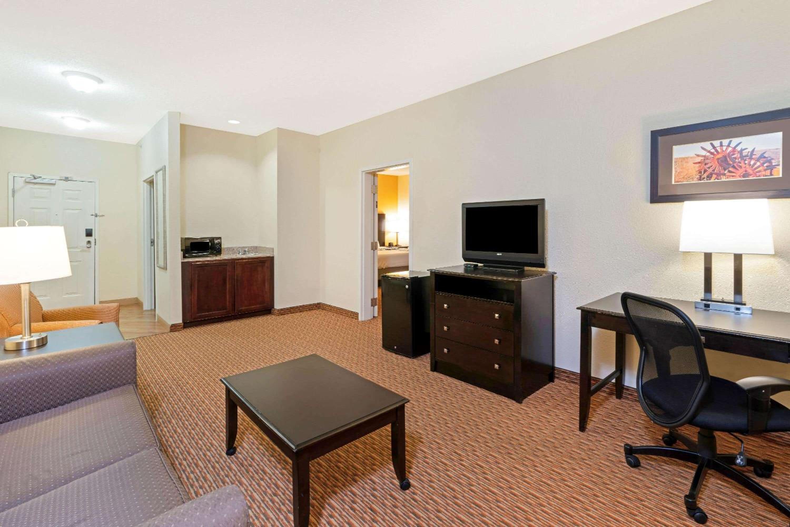 Stillwater Vacations - La Quinta by Wyndham Stillwater -University Area - Property Image 7