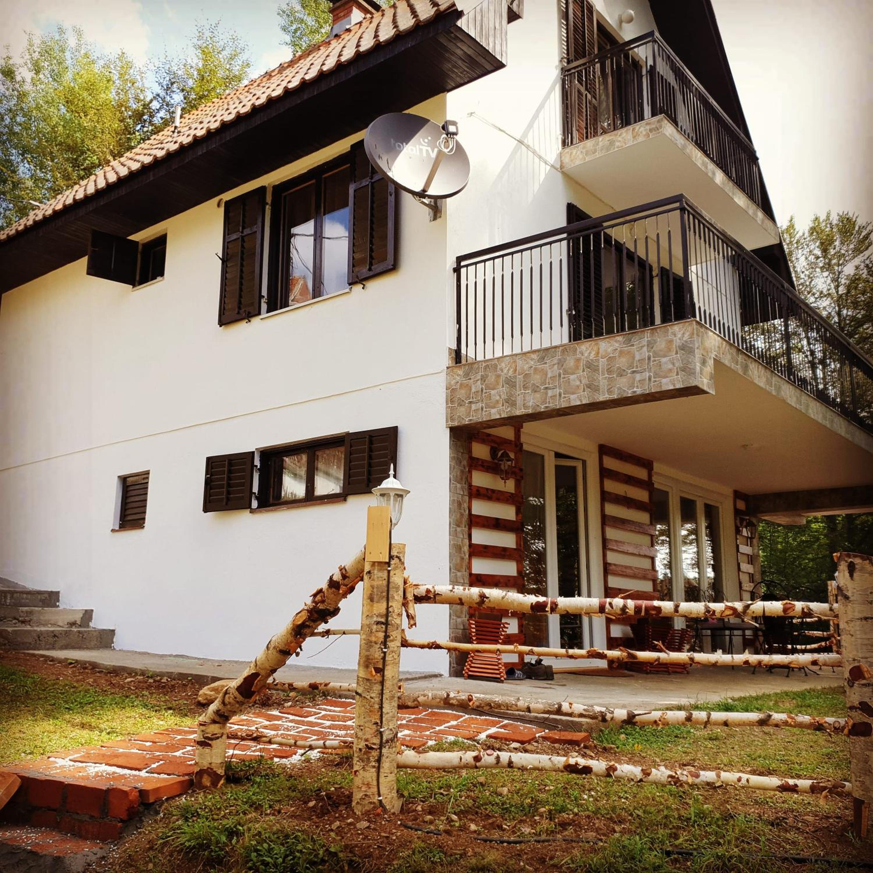 Photo 12