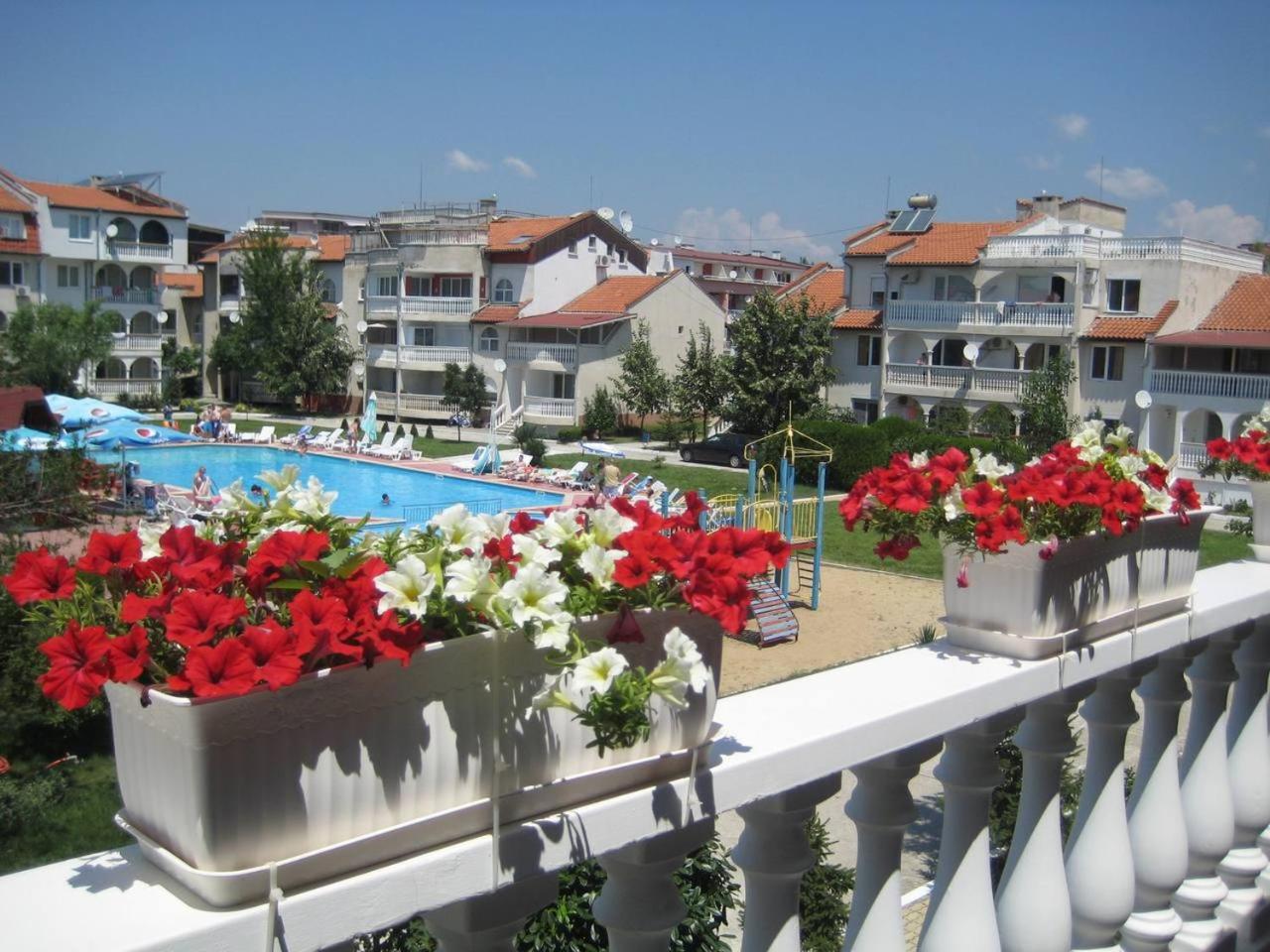 Your dream spot for your vacation in Sunny beach view 4