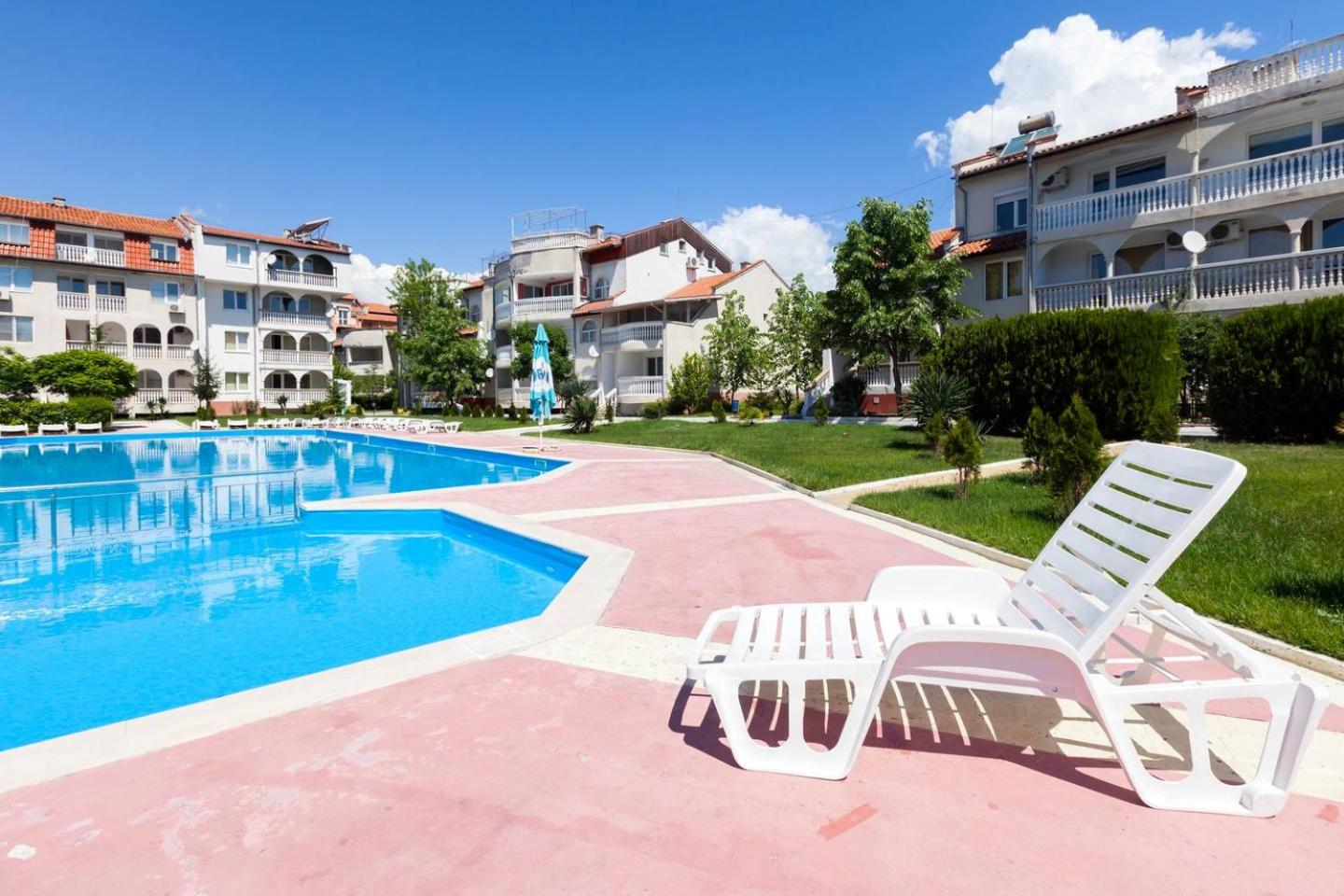 Your dream spot for your vacation in Sunny beach view 5