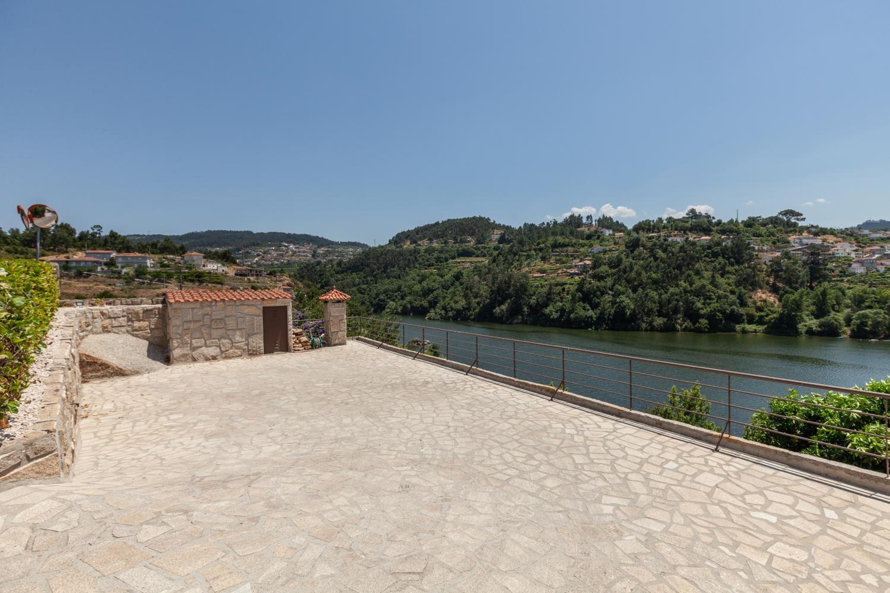 Casa do Rio view 3
