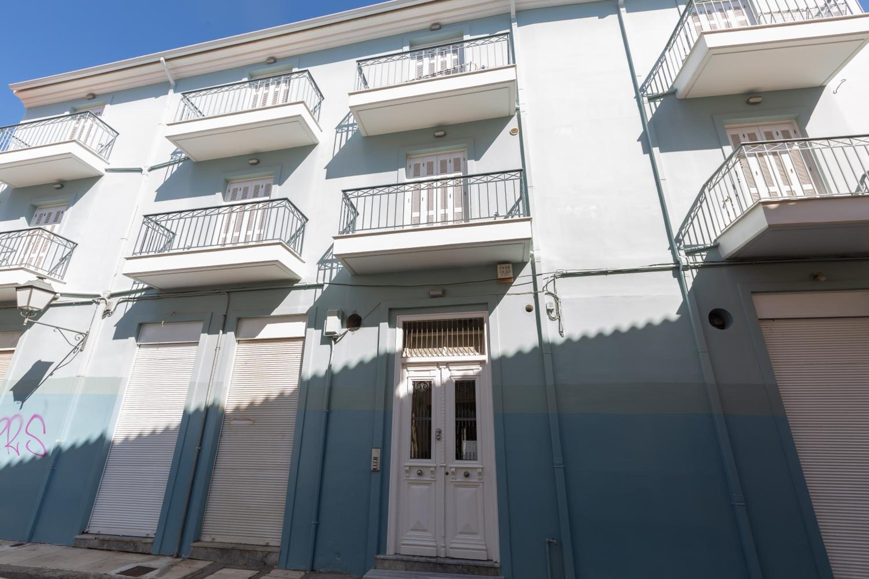 Magnolia - Apartment in Kalamata view 5
