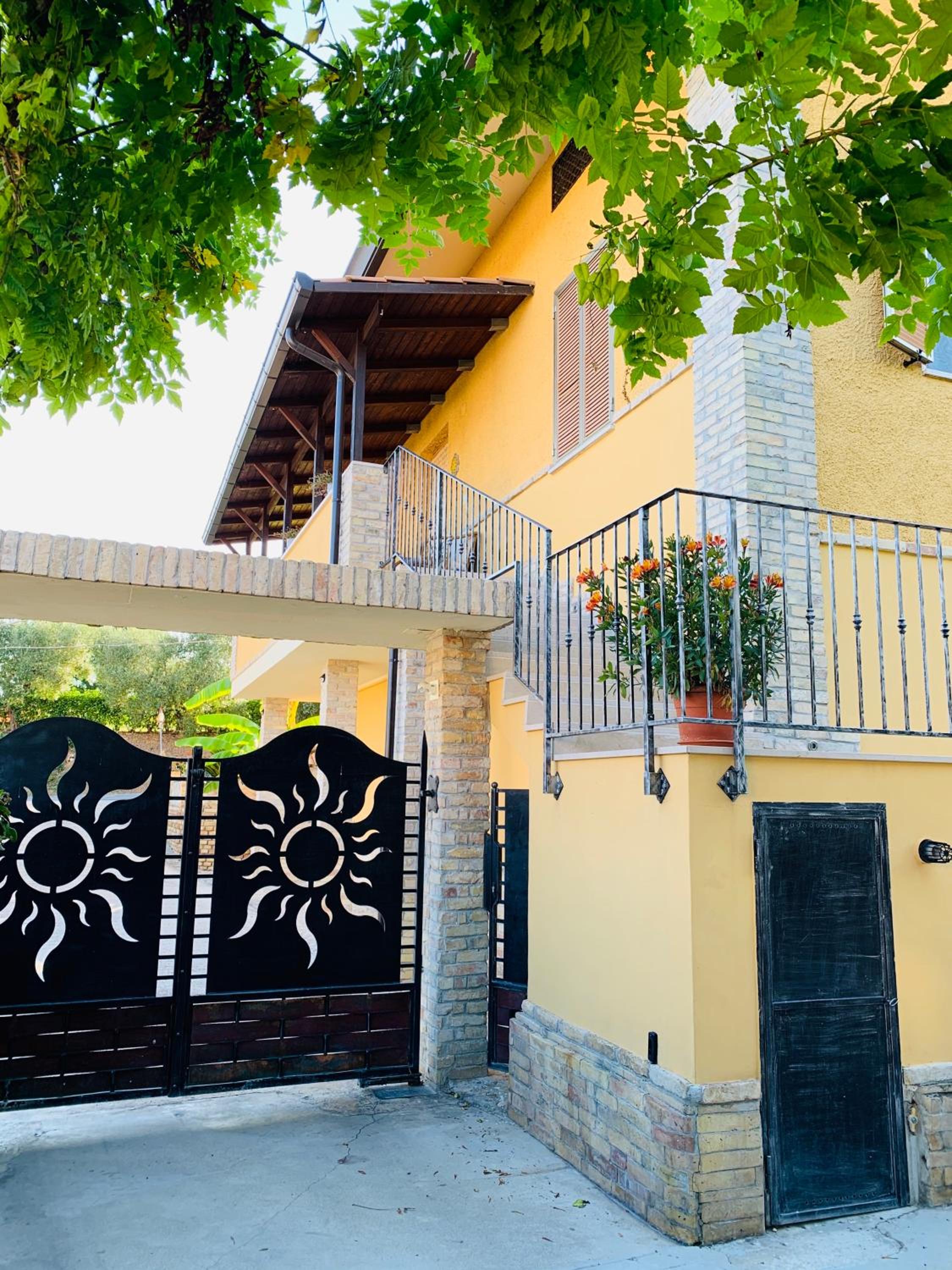 Flowery House view 2