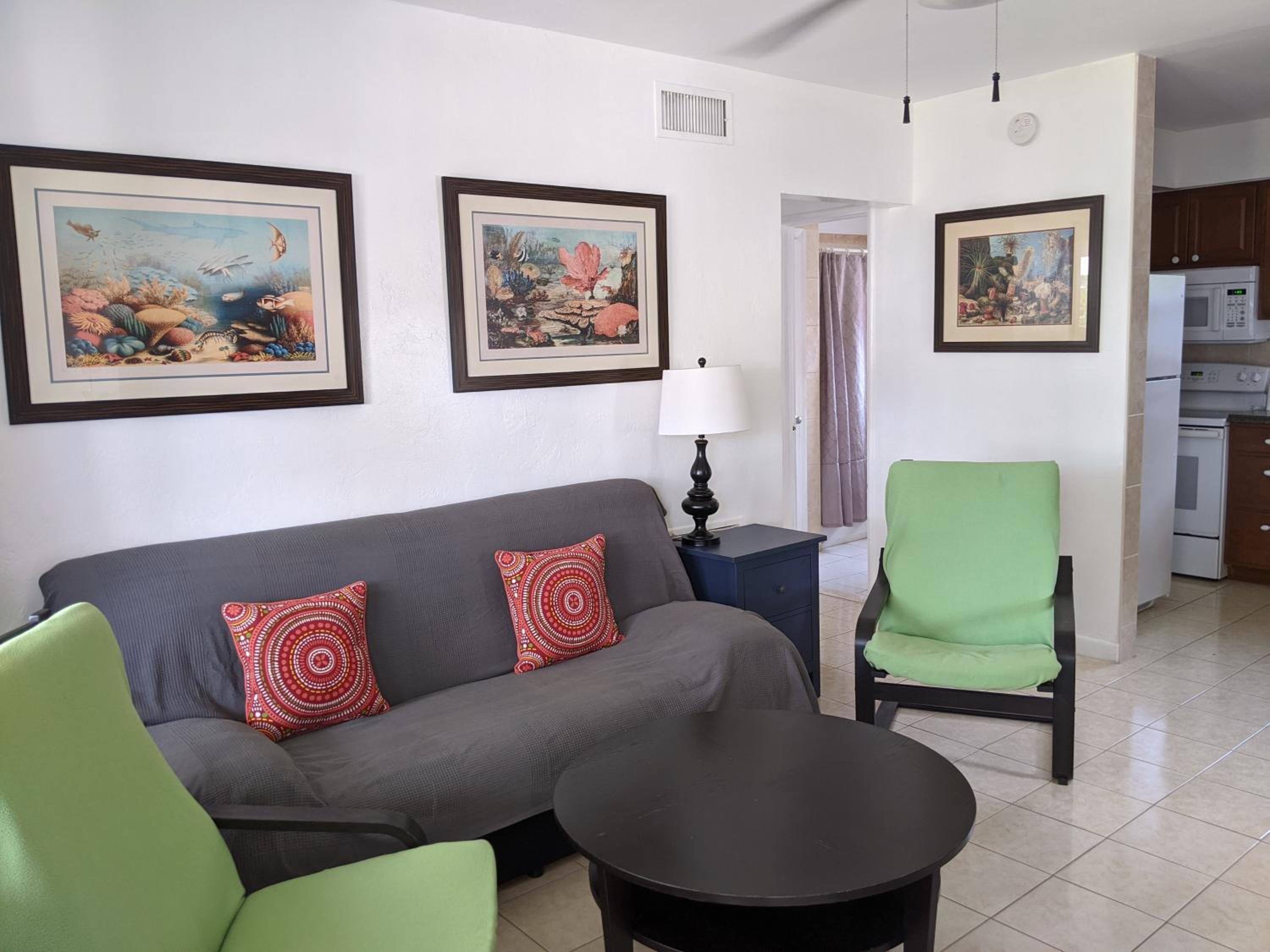 Breakaway Inn Guest House