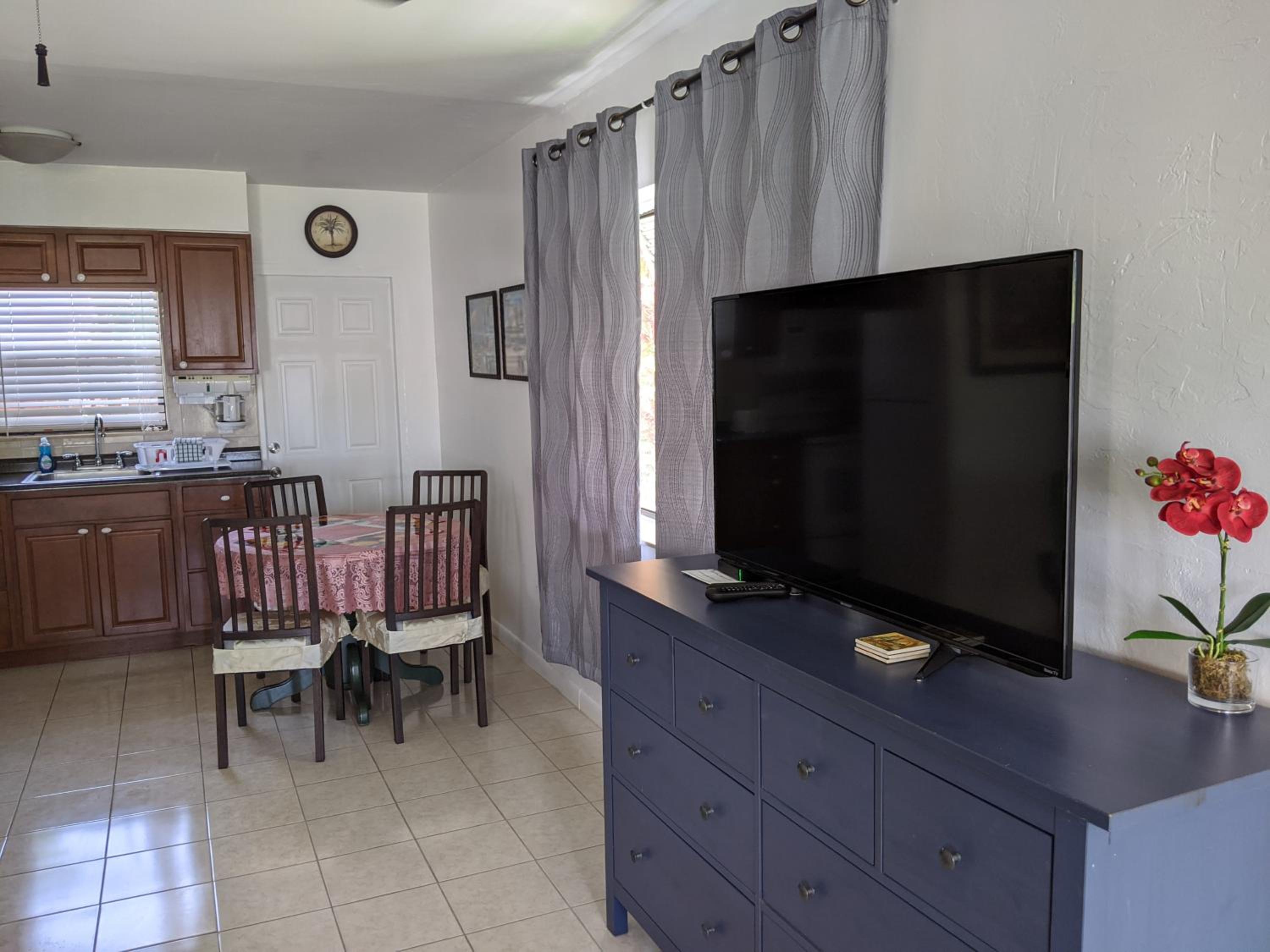 Breakaway Inn Guest House