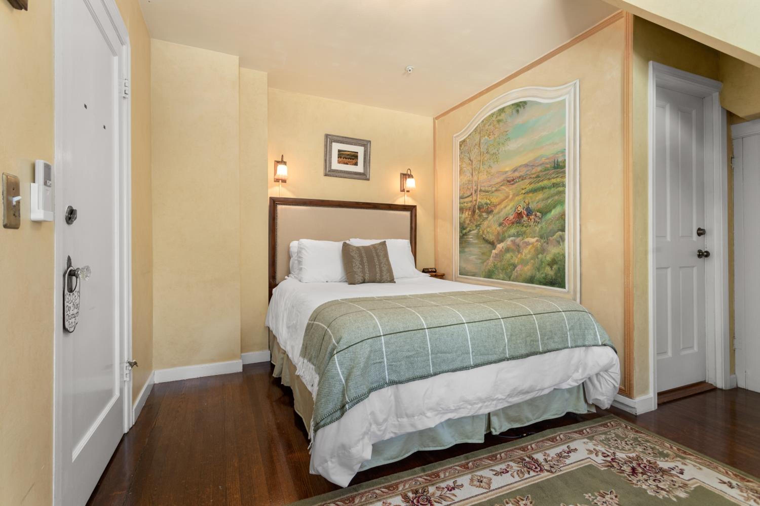 Maui Vacations - Candlelight Inn Napa Valley - Property Image 13