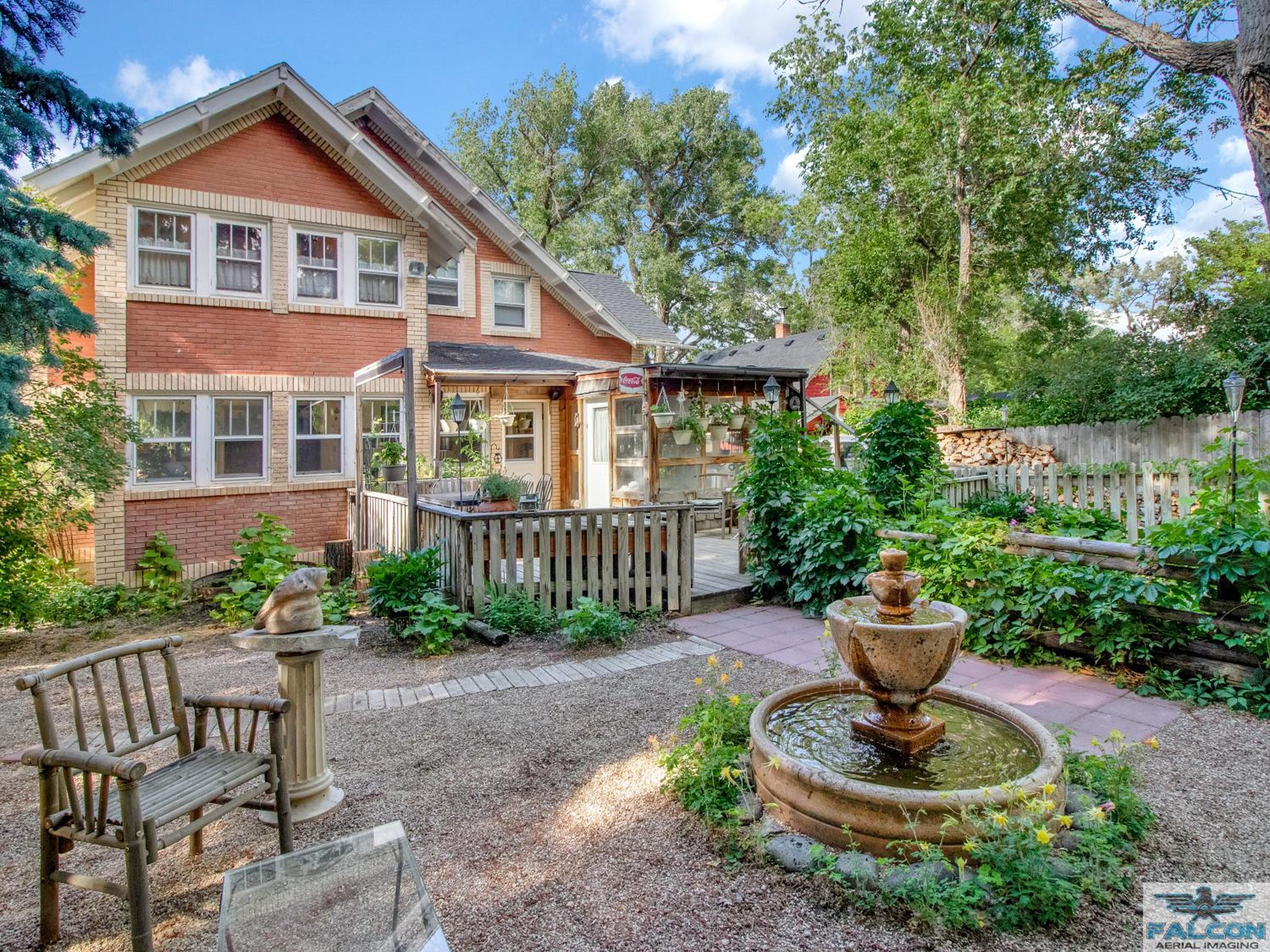 Robins Nest Bed & Breakfast view 3