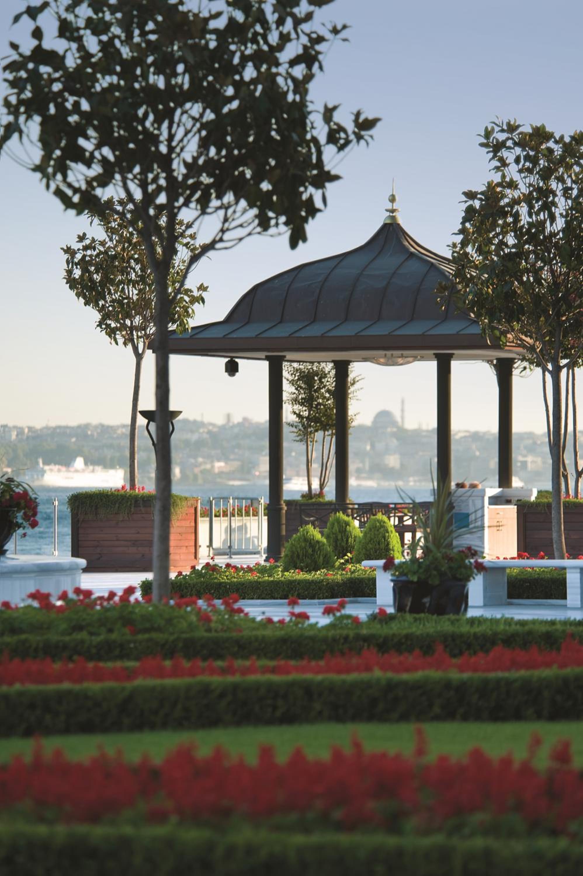 Four Seasons Hotel Istanbul at the Bosphorus - Image 20