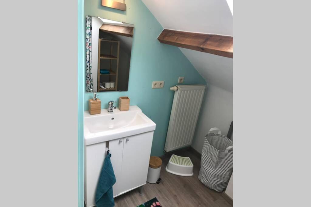 Petite maison à la campagne