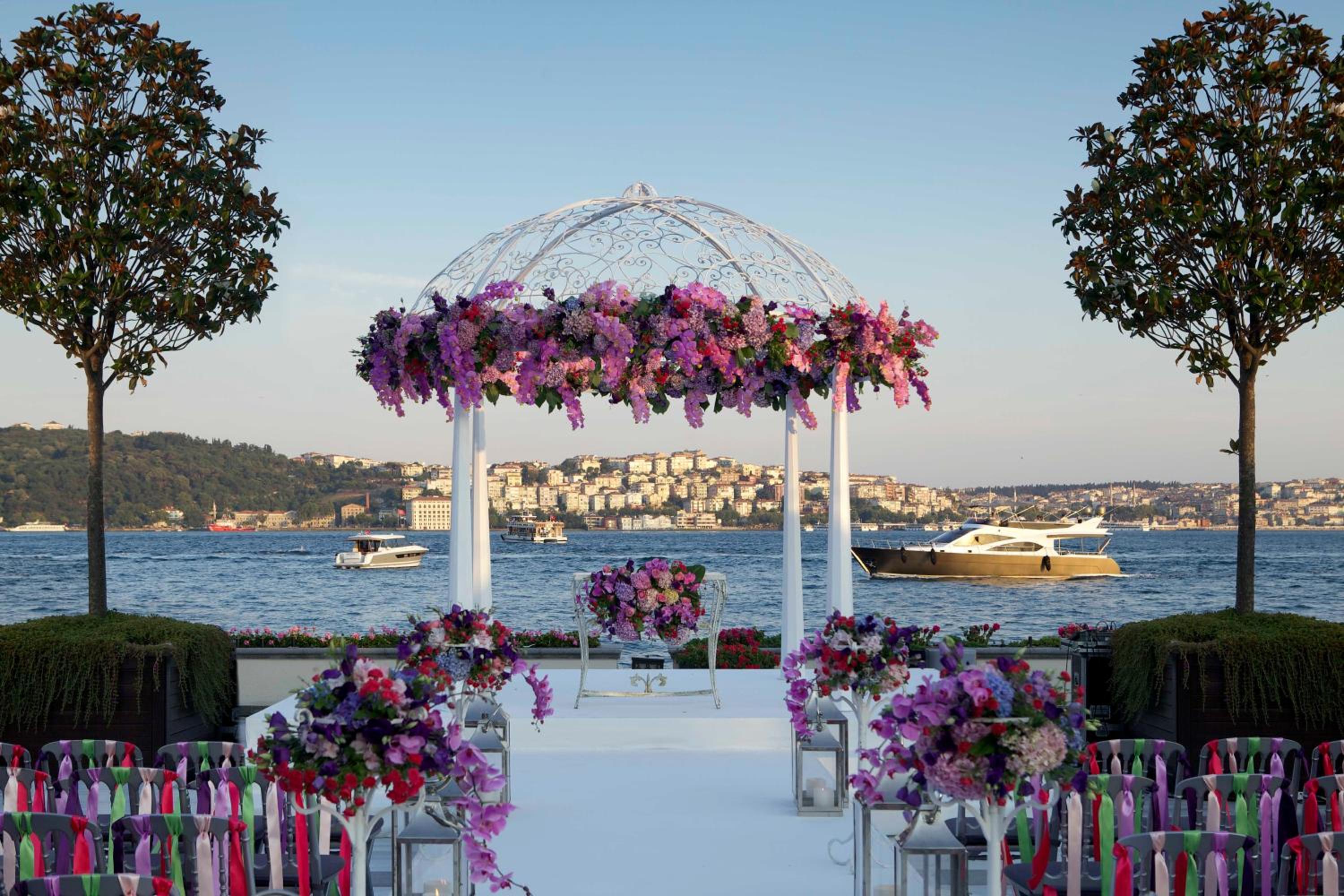 Four Seasons Hotel Istanbul at the Bosphorus - Image 18