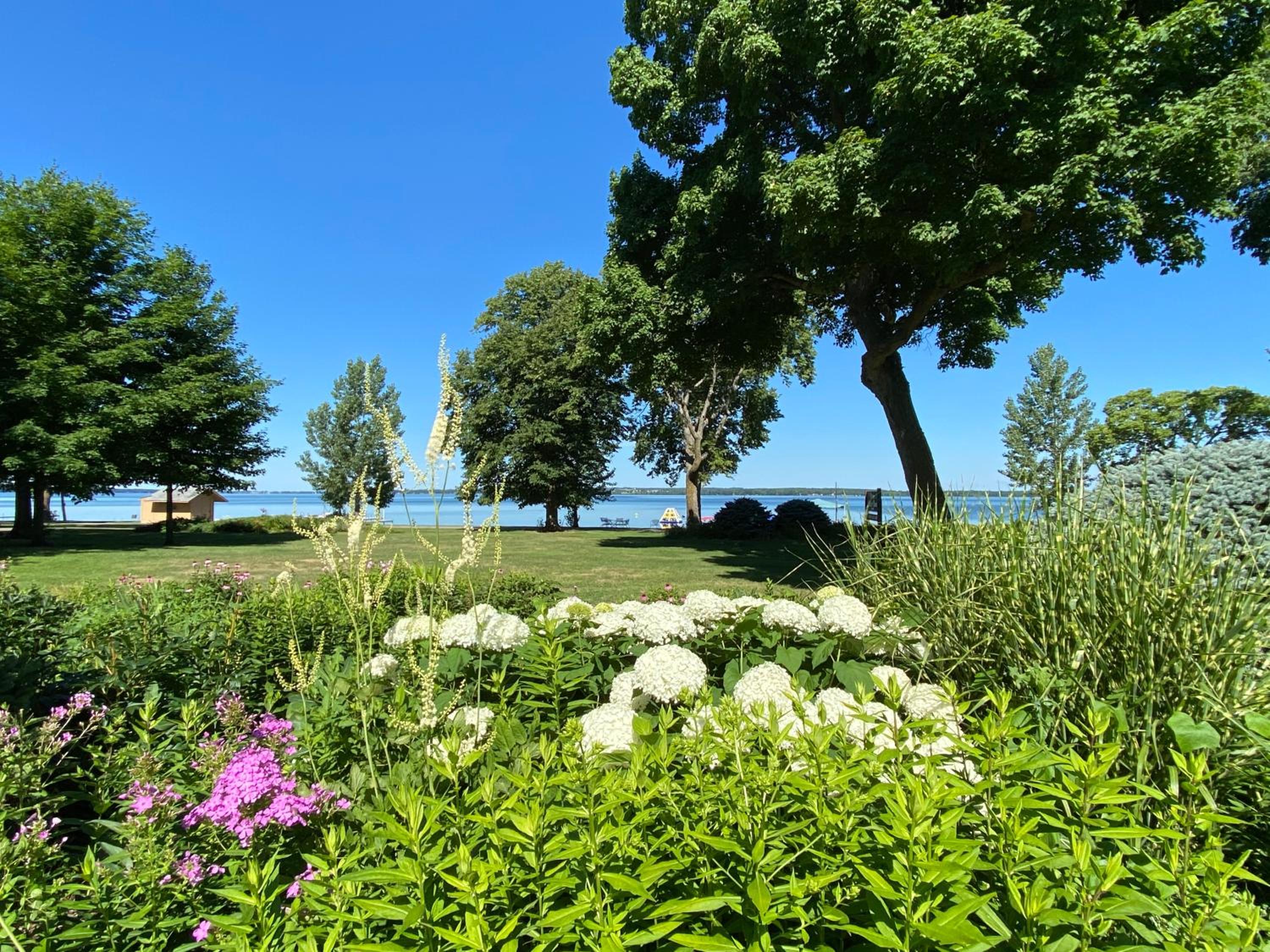 Peters Sunset Beach Resort and Golf