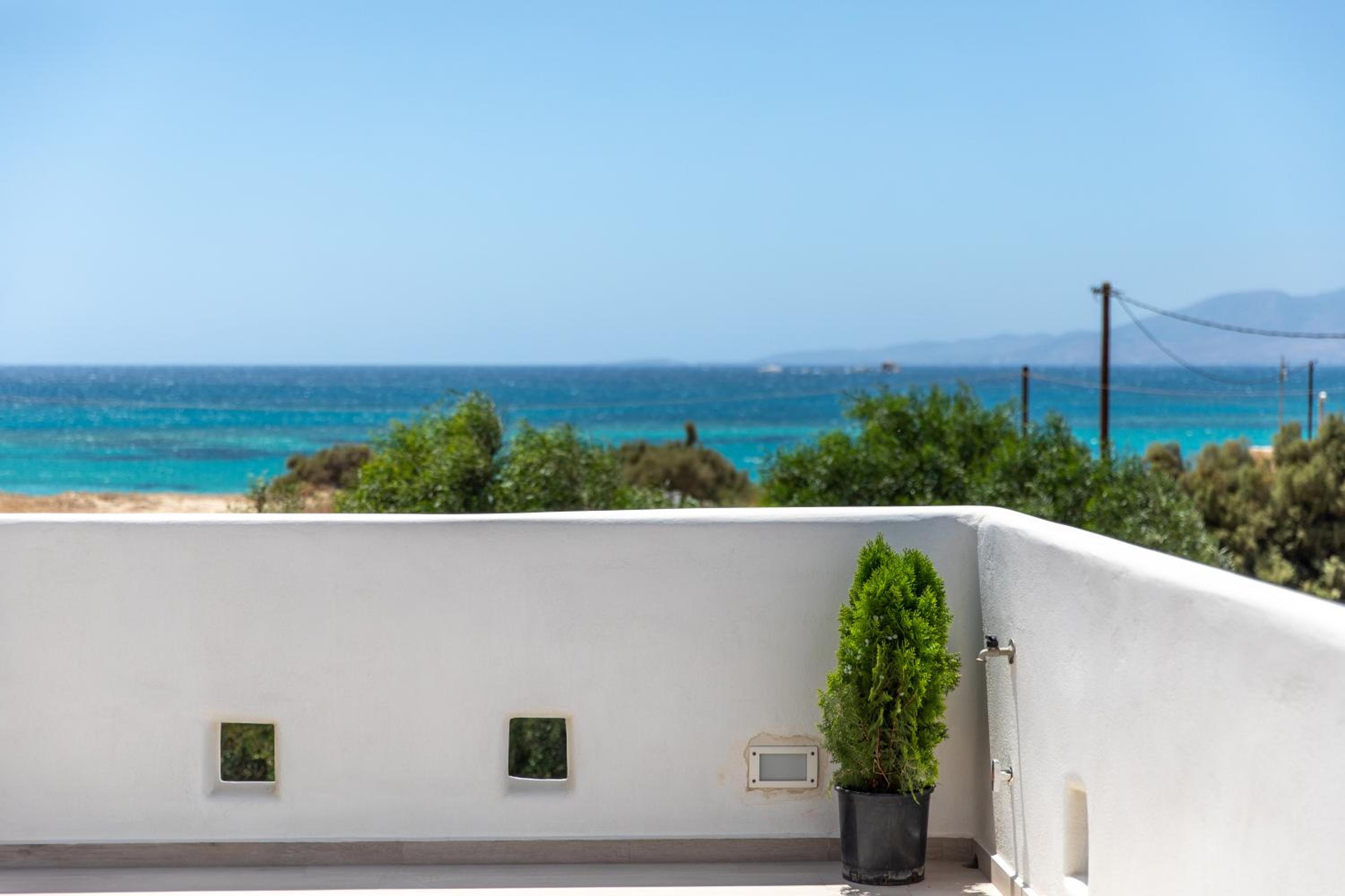 Kalais Beachfront Suites - Stunning Sea & Sunset Views, Free Beach Chairs, Bus Stop Outside, 12 Min from Naxos Town view 3