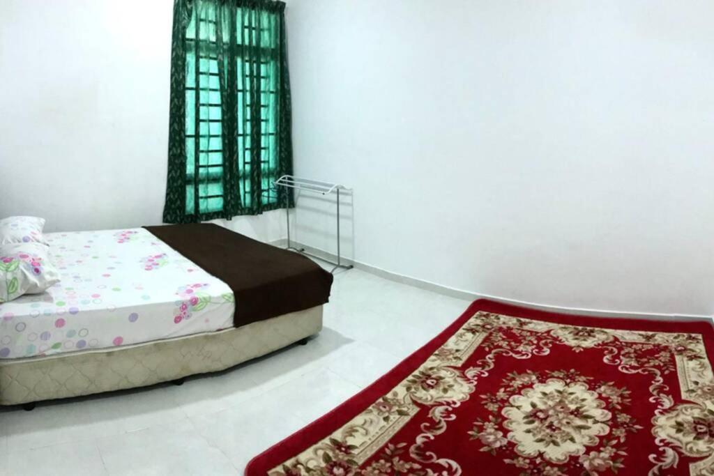 Near Draw Bridge and KT City - Ivana Homestay Unit E photo 2