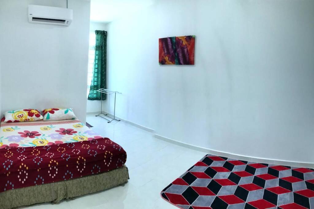 Near Draw Bridge and KT City - Ivana Homestay Unit E photo 8