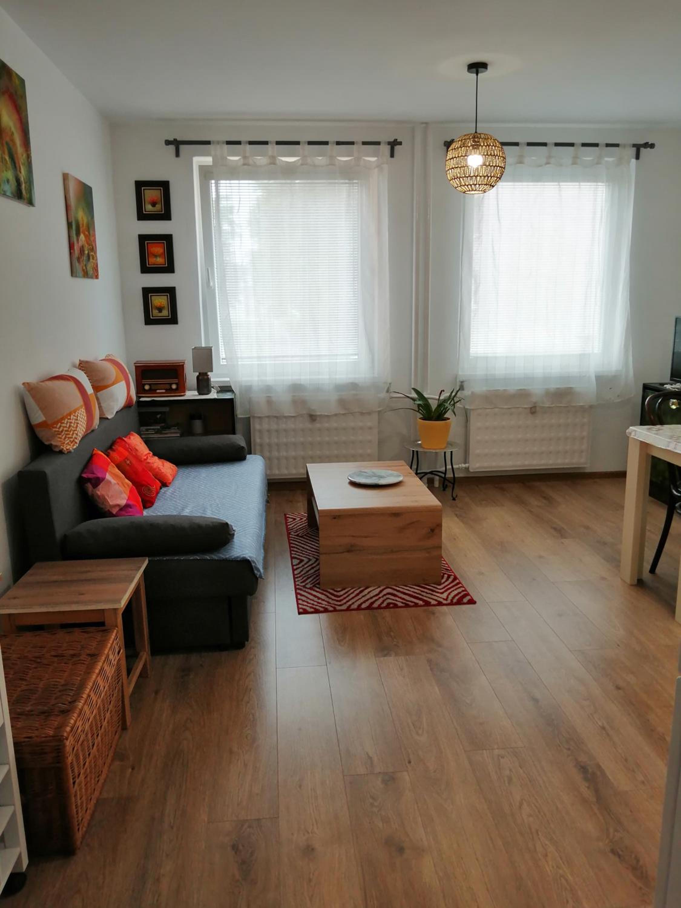 Photo 6