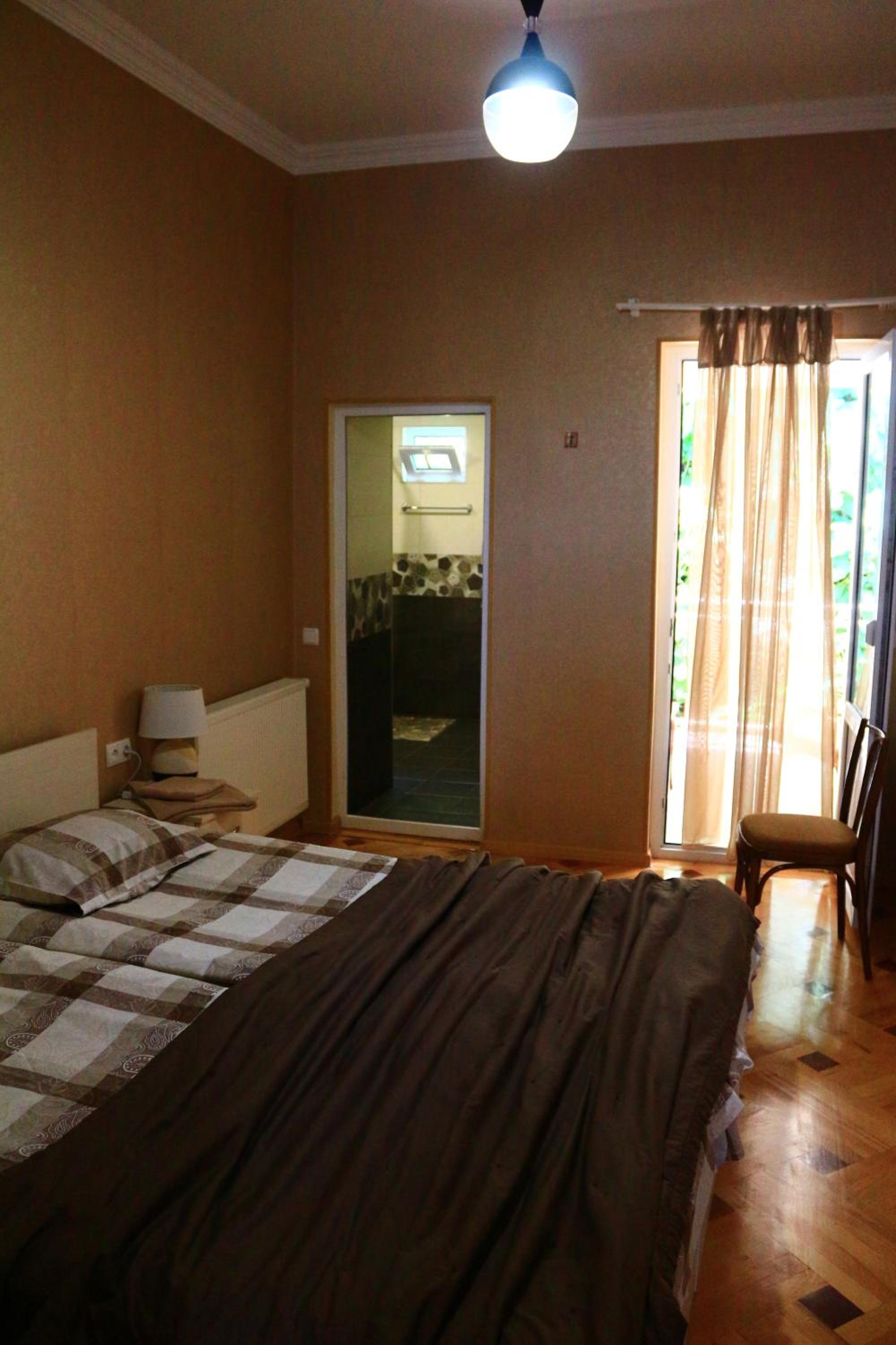 Photo 33