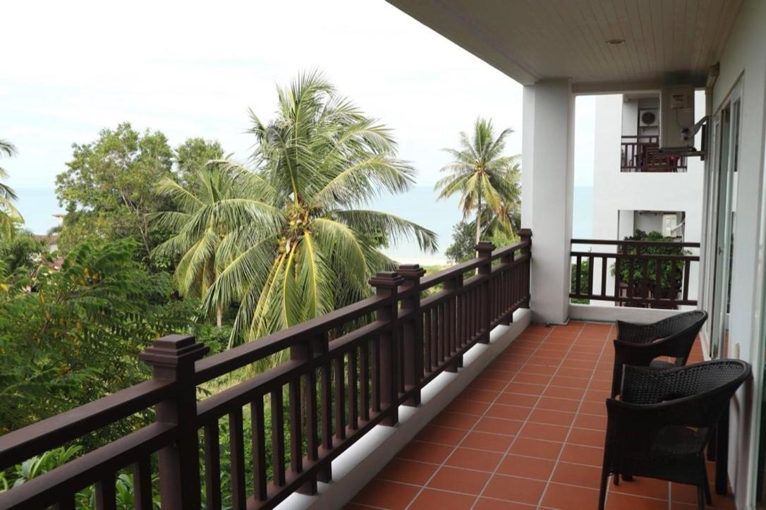 Photo 33
