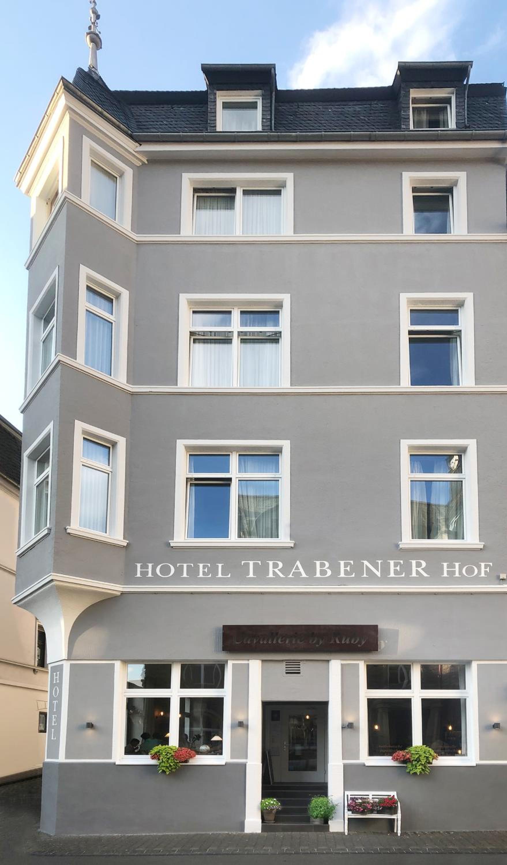 Hotel Trabener Hof - Image 1