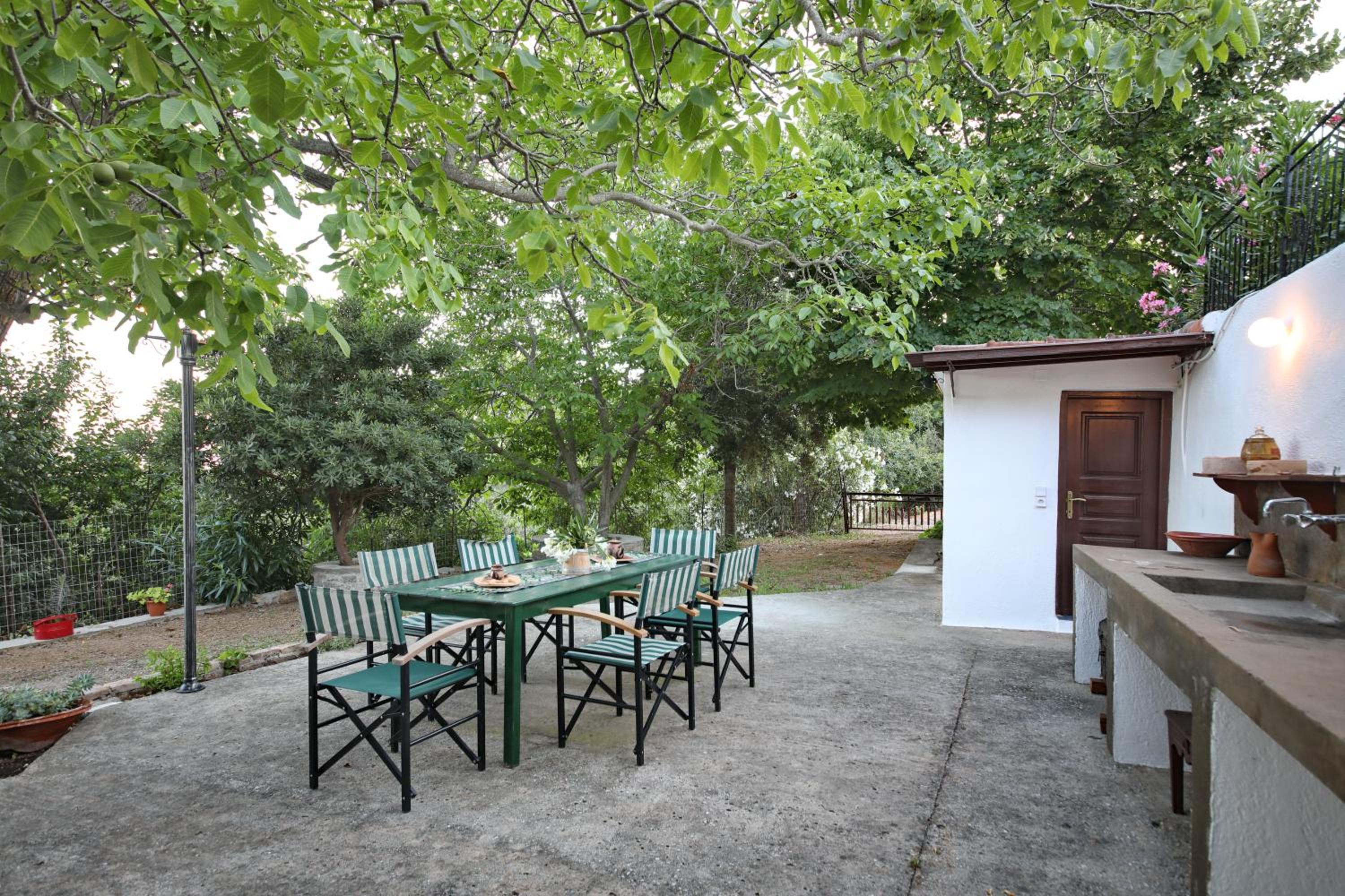 Pyrgos Country House