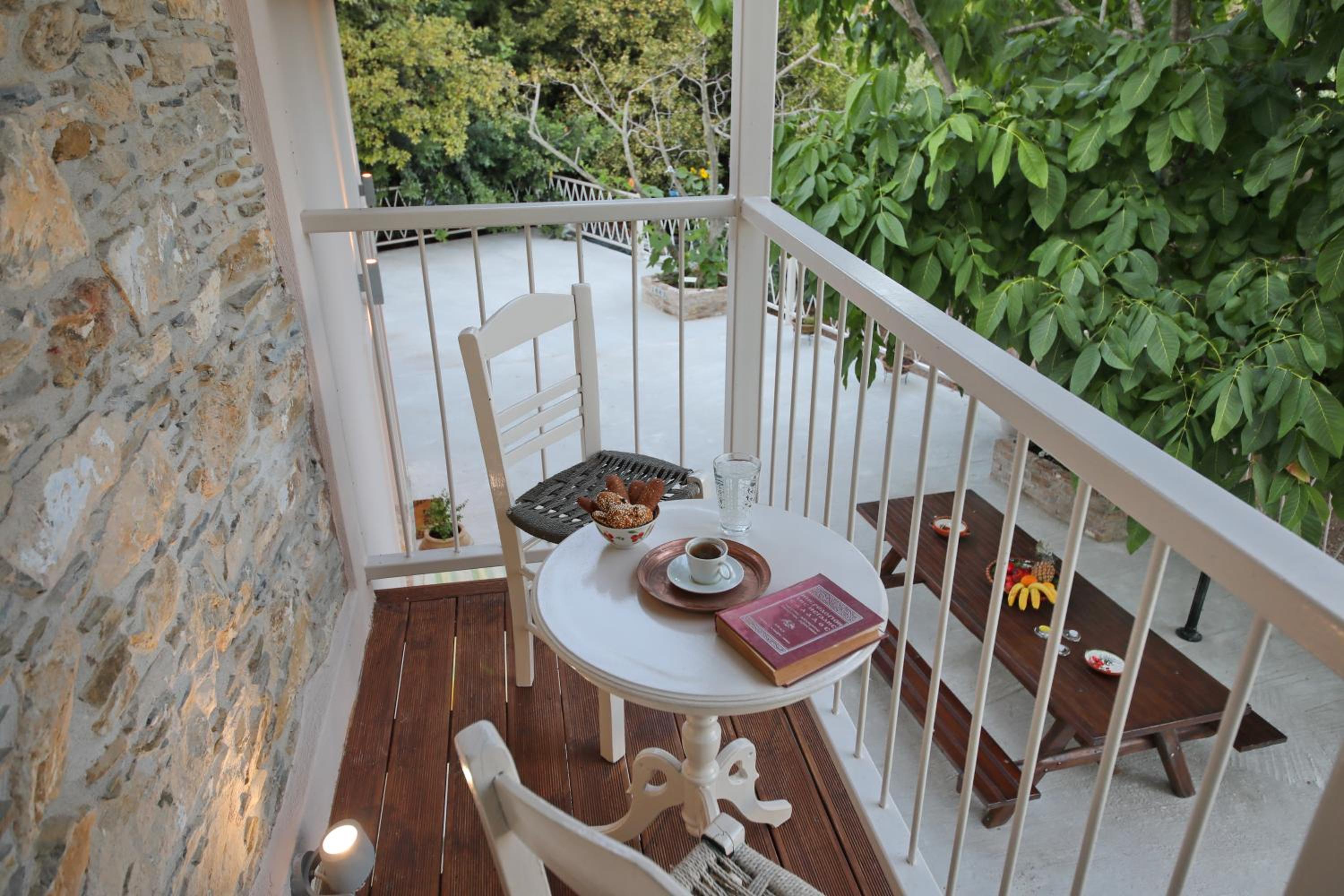 Pyrgos Country House