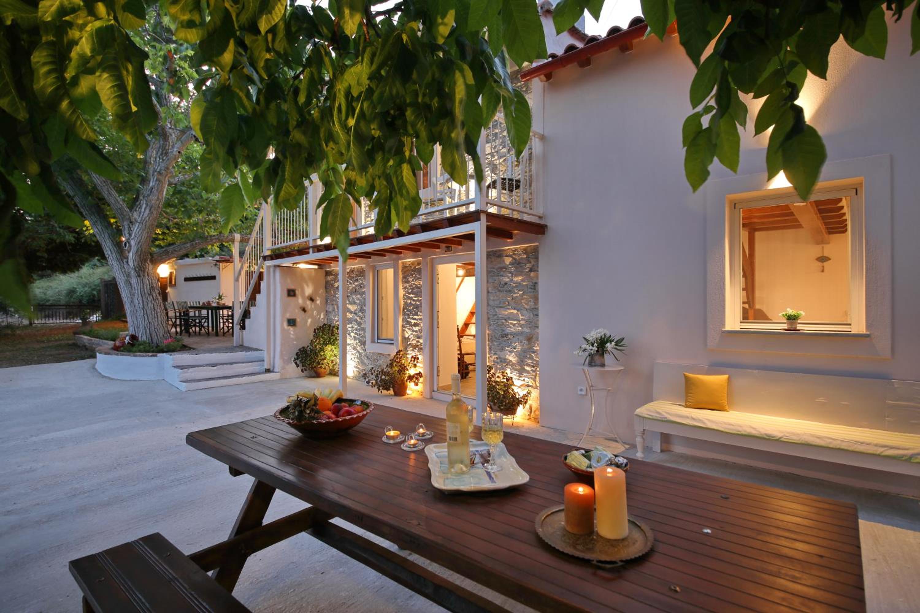 Pyrgos Country House