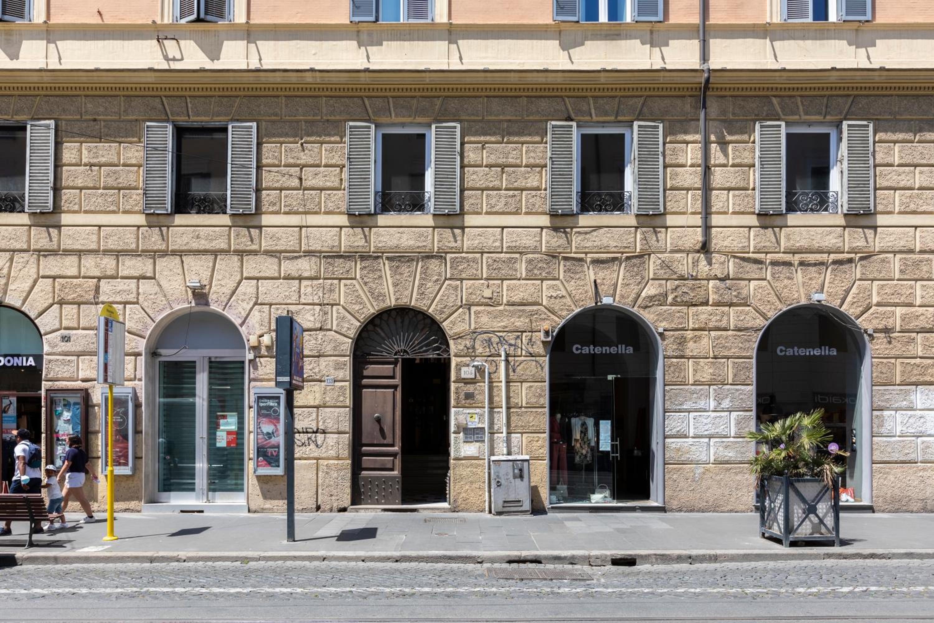 Residenza Ottaviano 105 by Hili