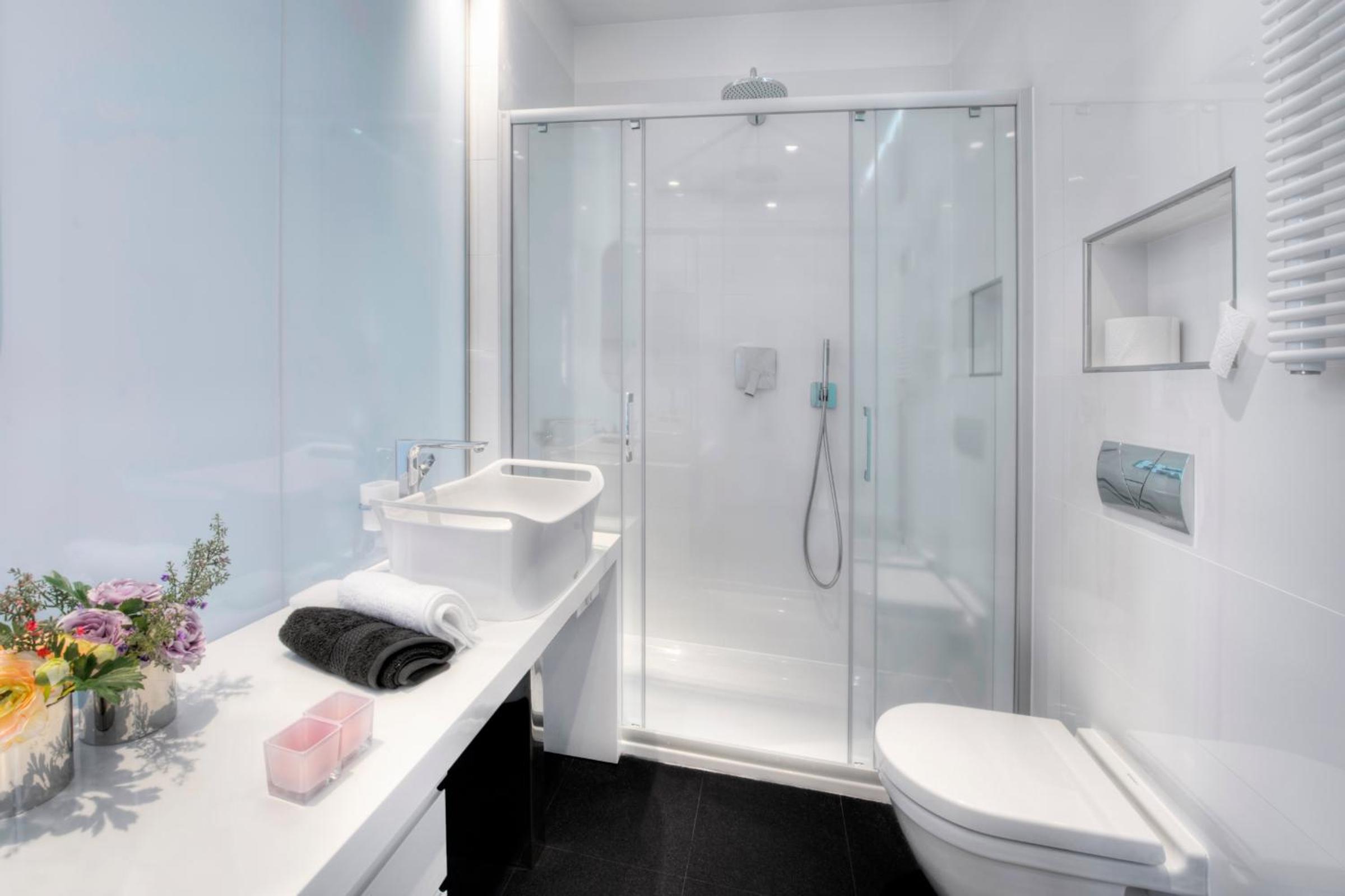 Riva Luxury Suites