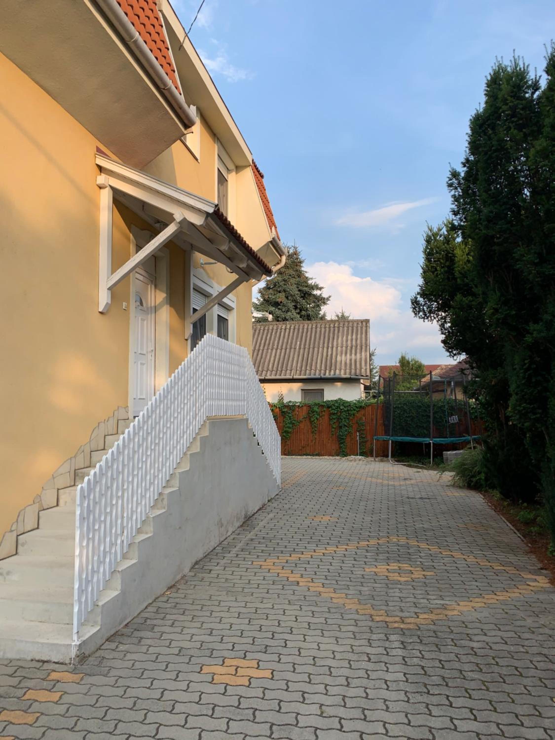 Gázláng Apartman view 3