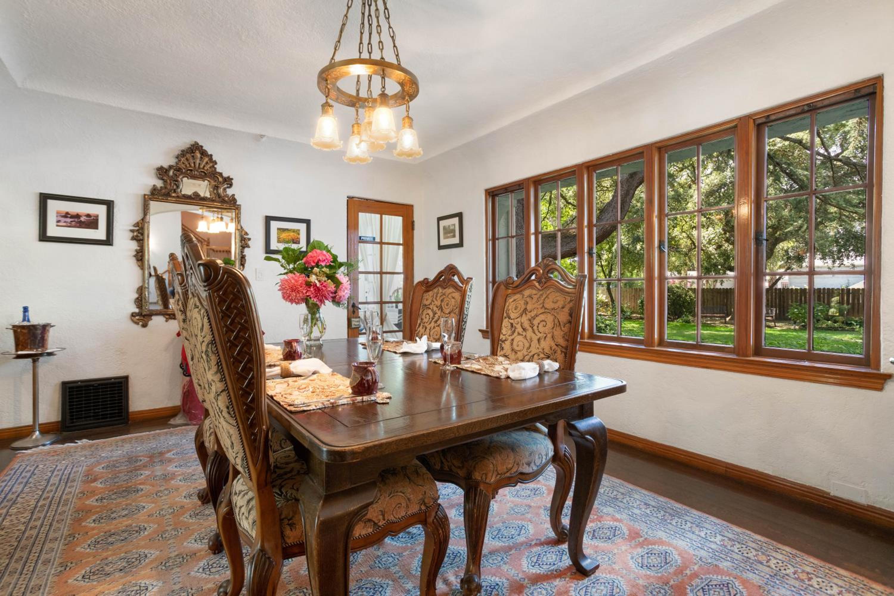 Maui Vacations - Candlelight Inn Napa Valley - Property Image 37
