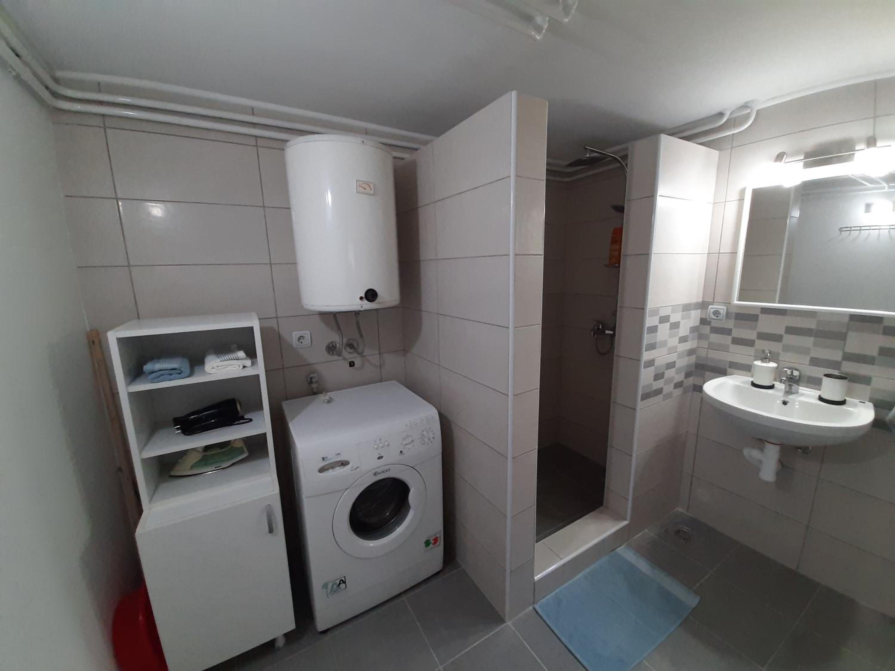Photo 16