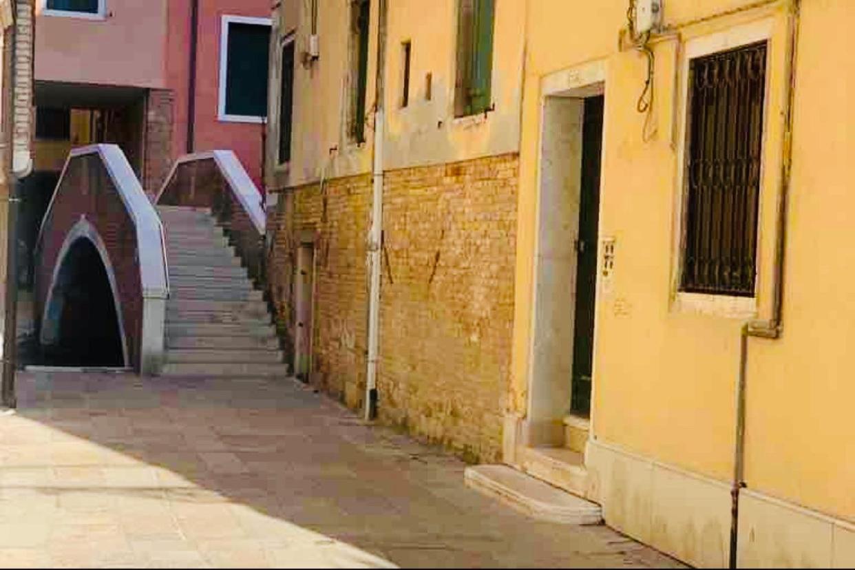Dreaming Venice Apartment