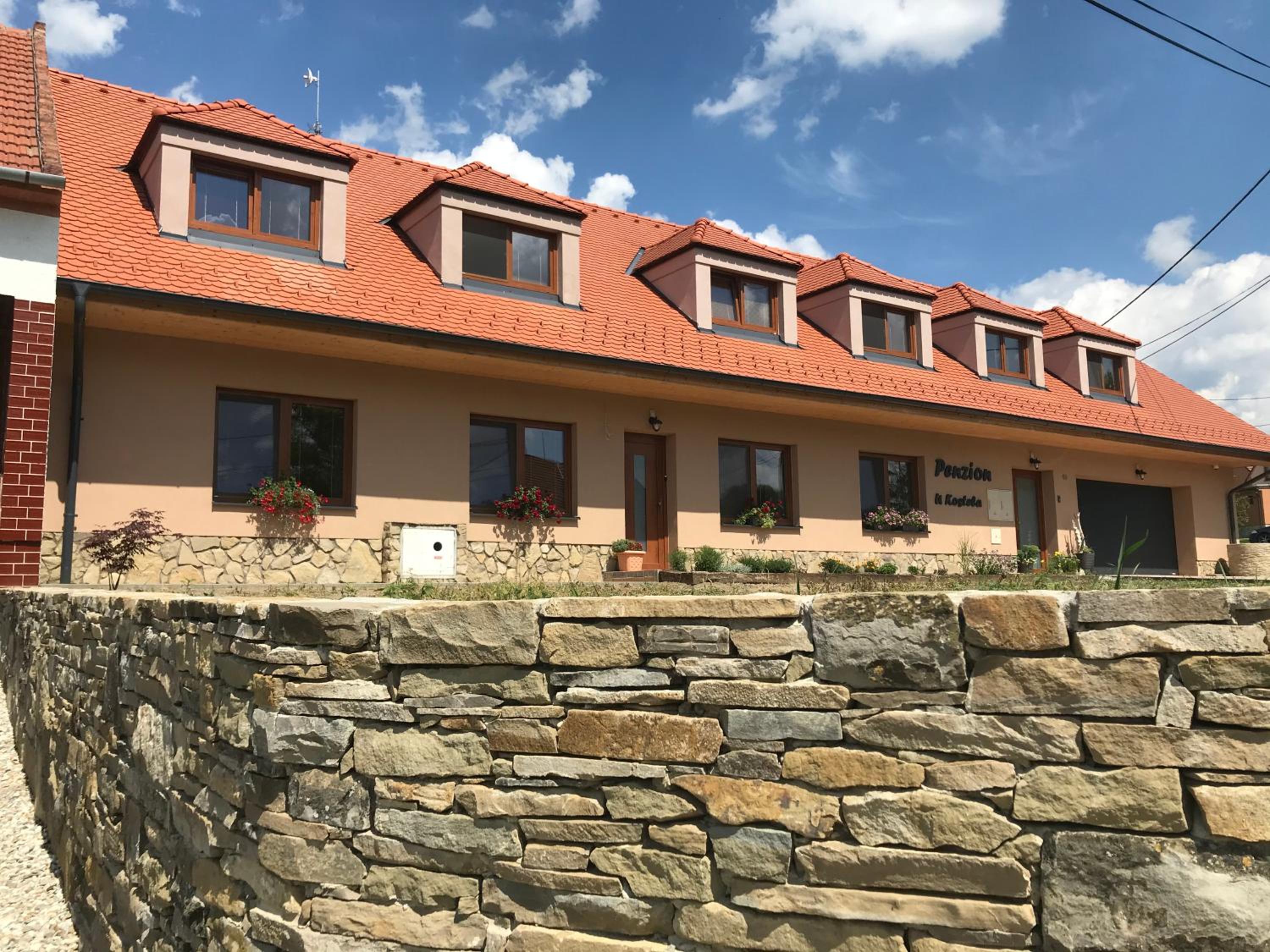 Penzion U Kostela