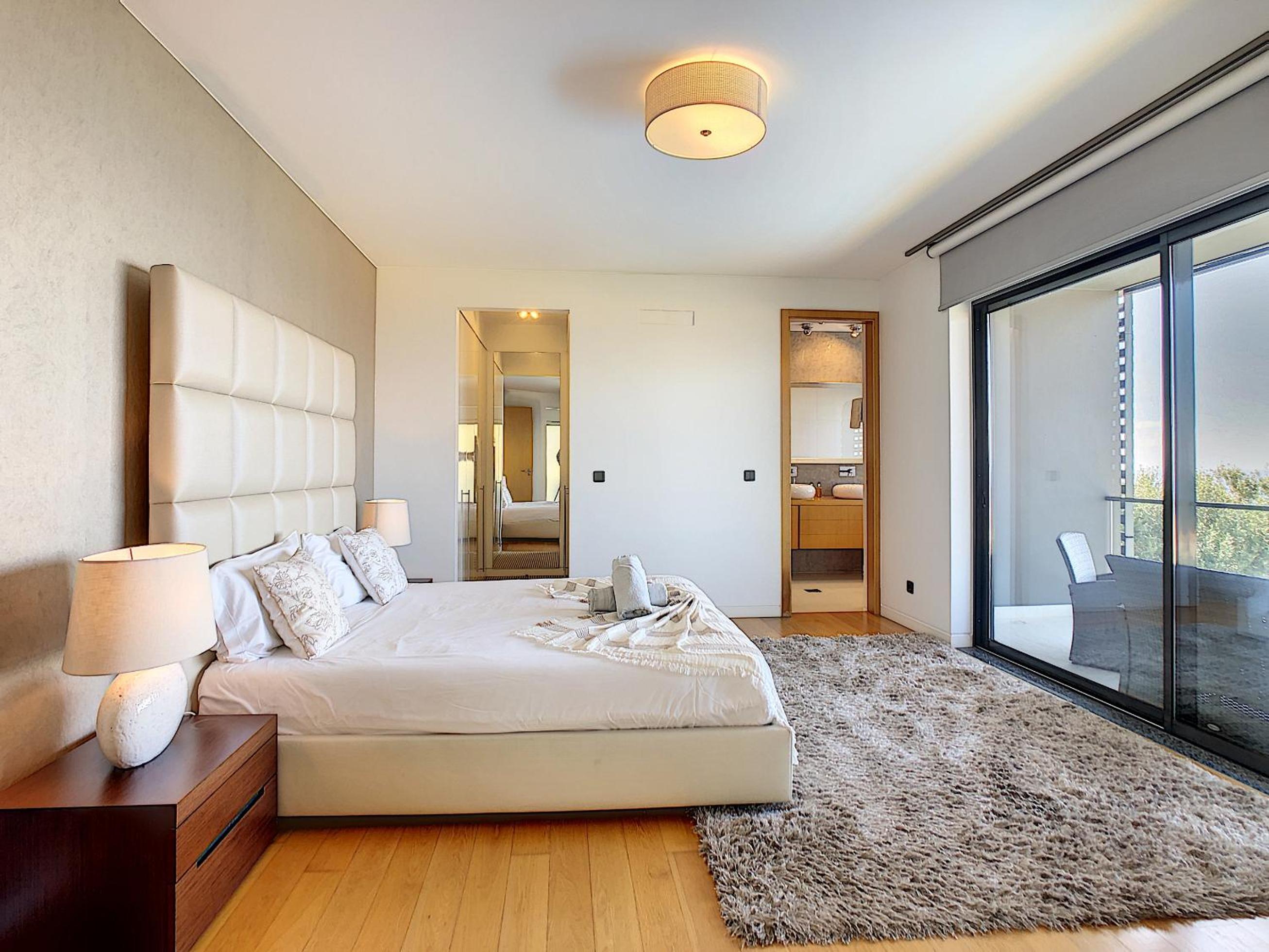 Villa Vitoria - by LovelyStay