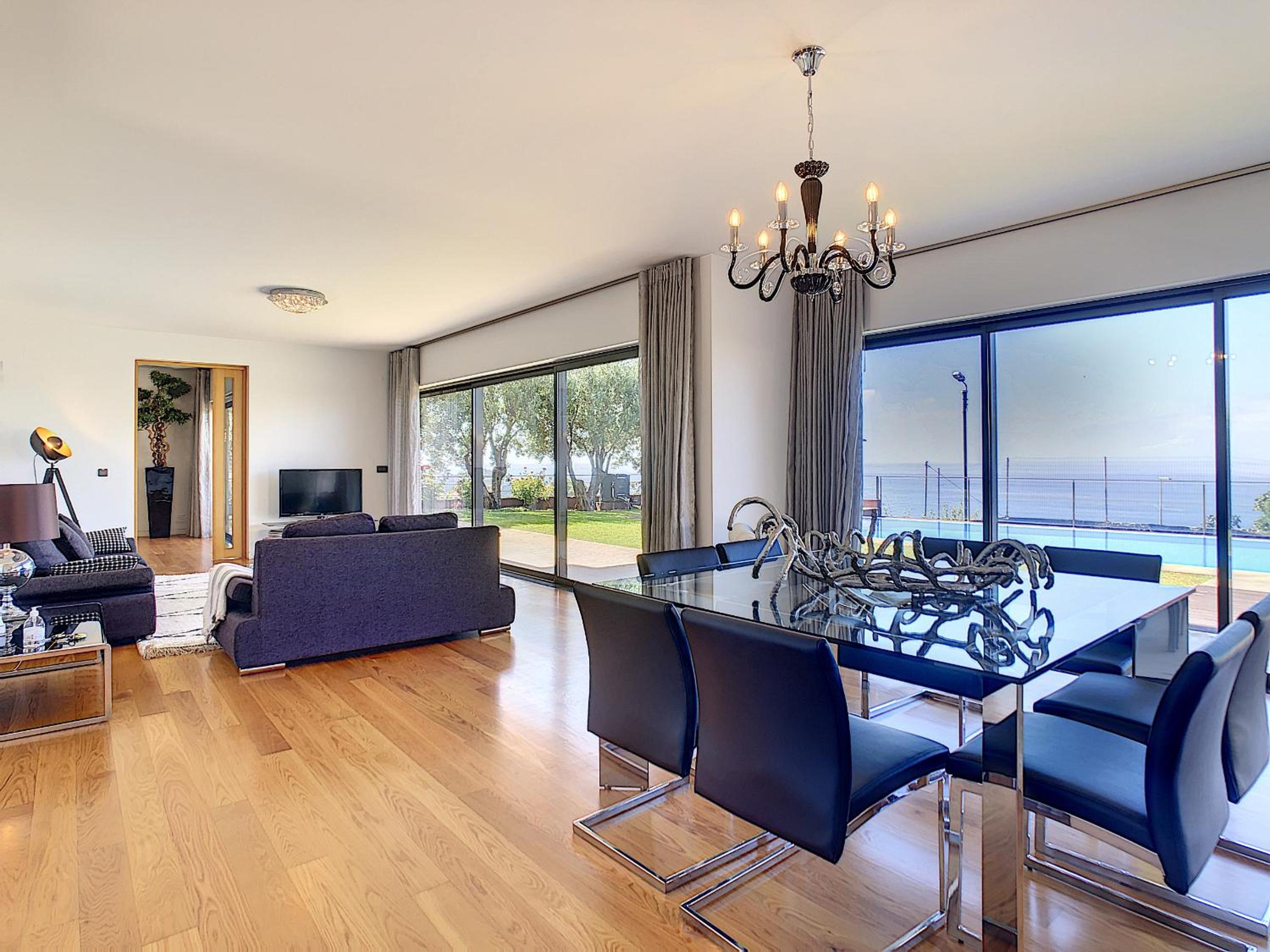 Villa Vitoria - by LovelyStay
