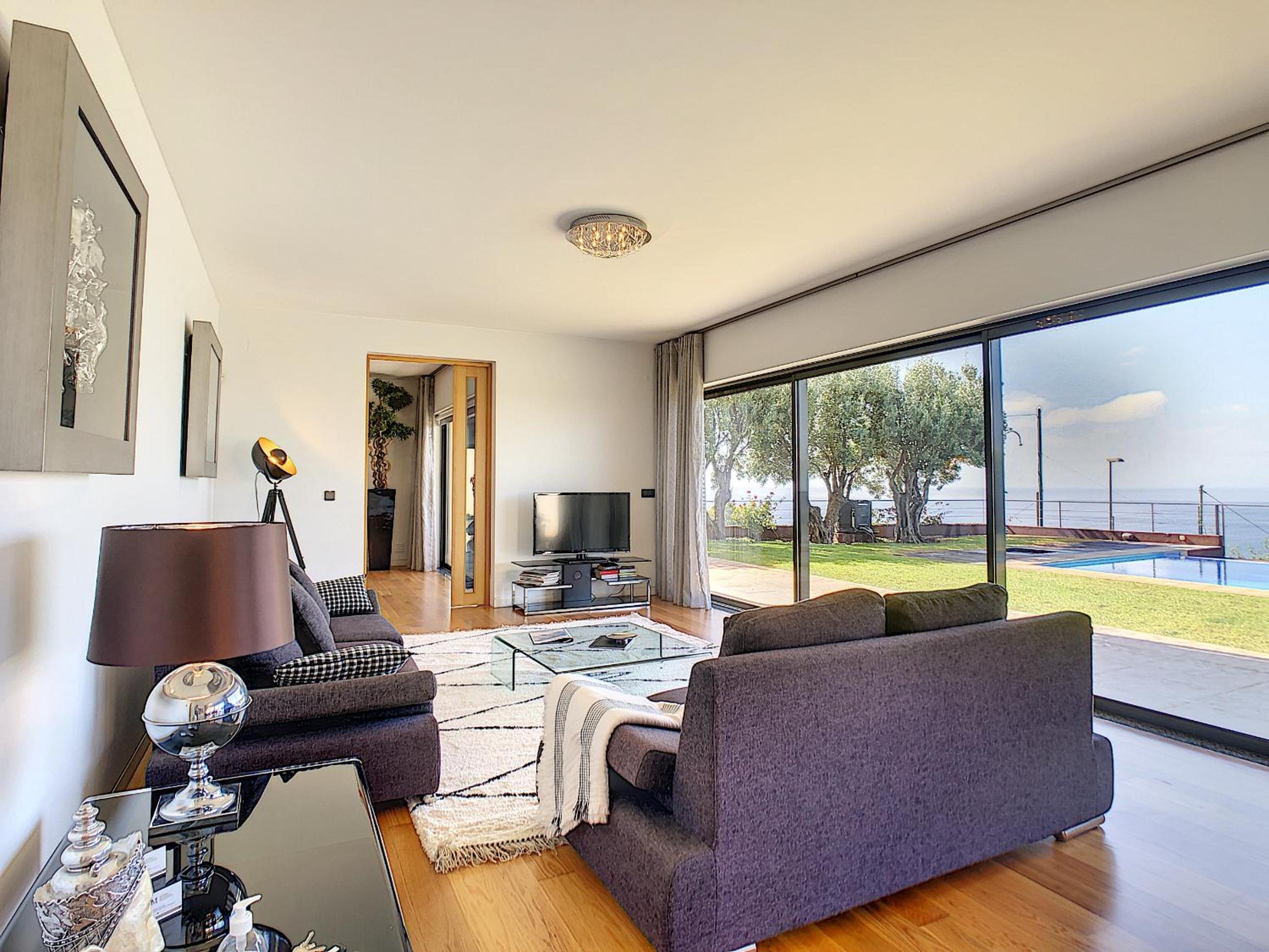 Villa Vitoria - by LovelyStay