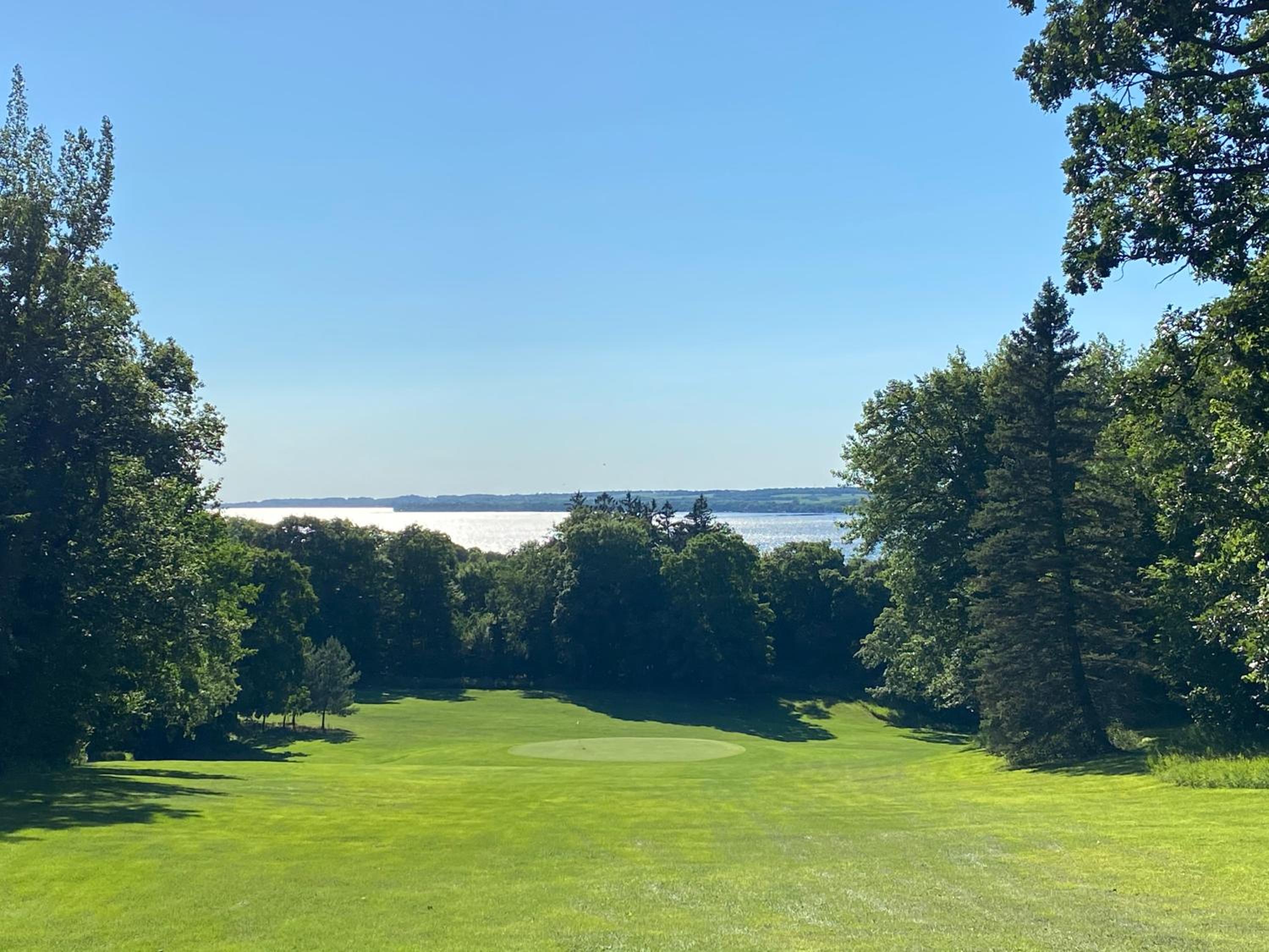 Peters Sunset Beach Resort and Golf