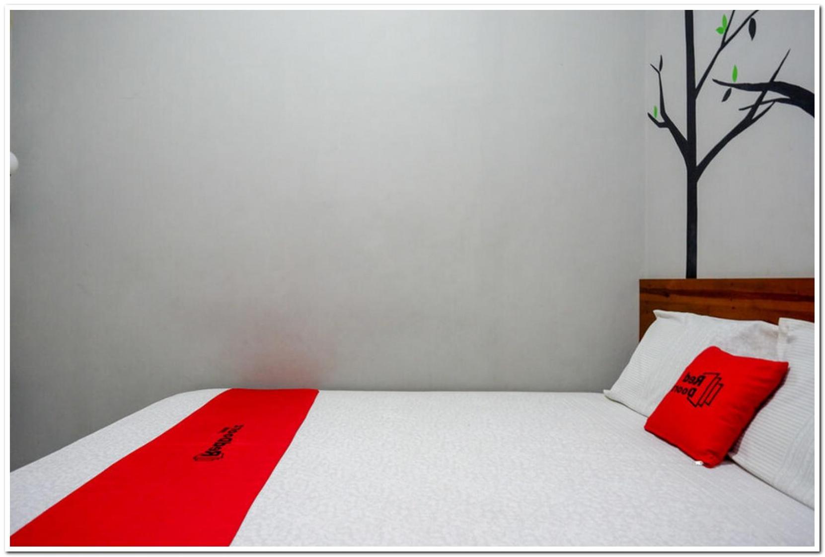 RedDoorz near Jogja Expo Center 2