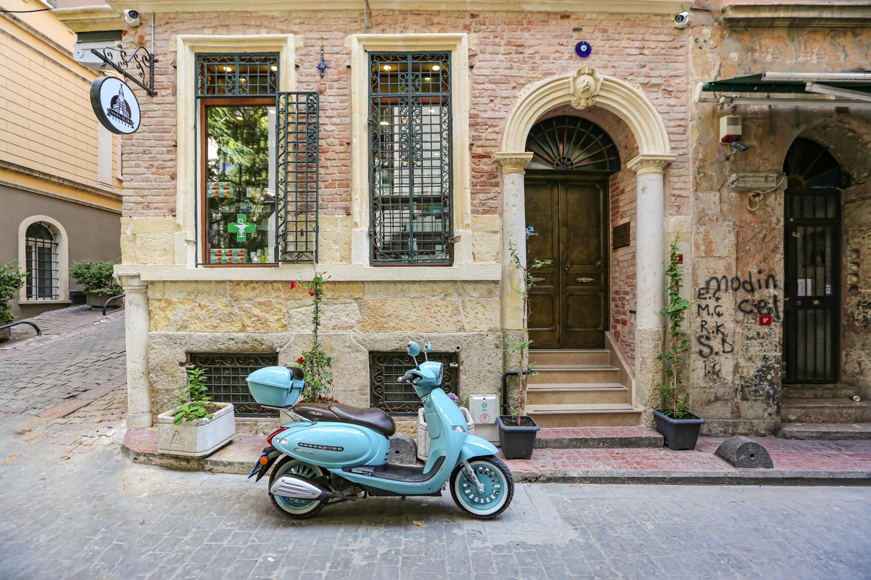 No 8 Galata - Image 21